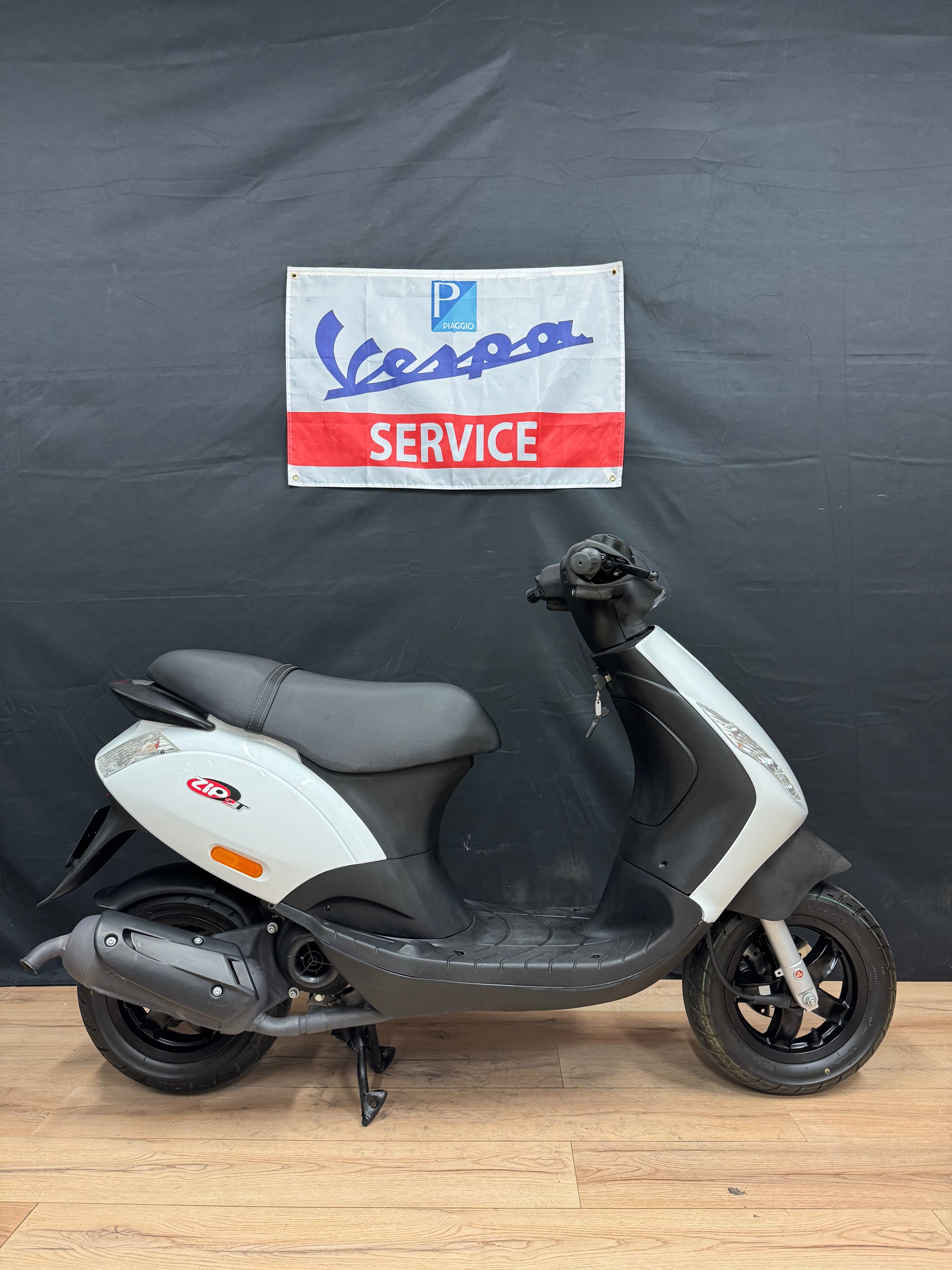 Piaggio Zip 2T | UNIEK | Nieuwstaat | 2017 | Weinig km