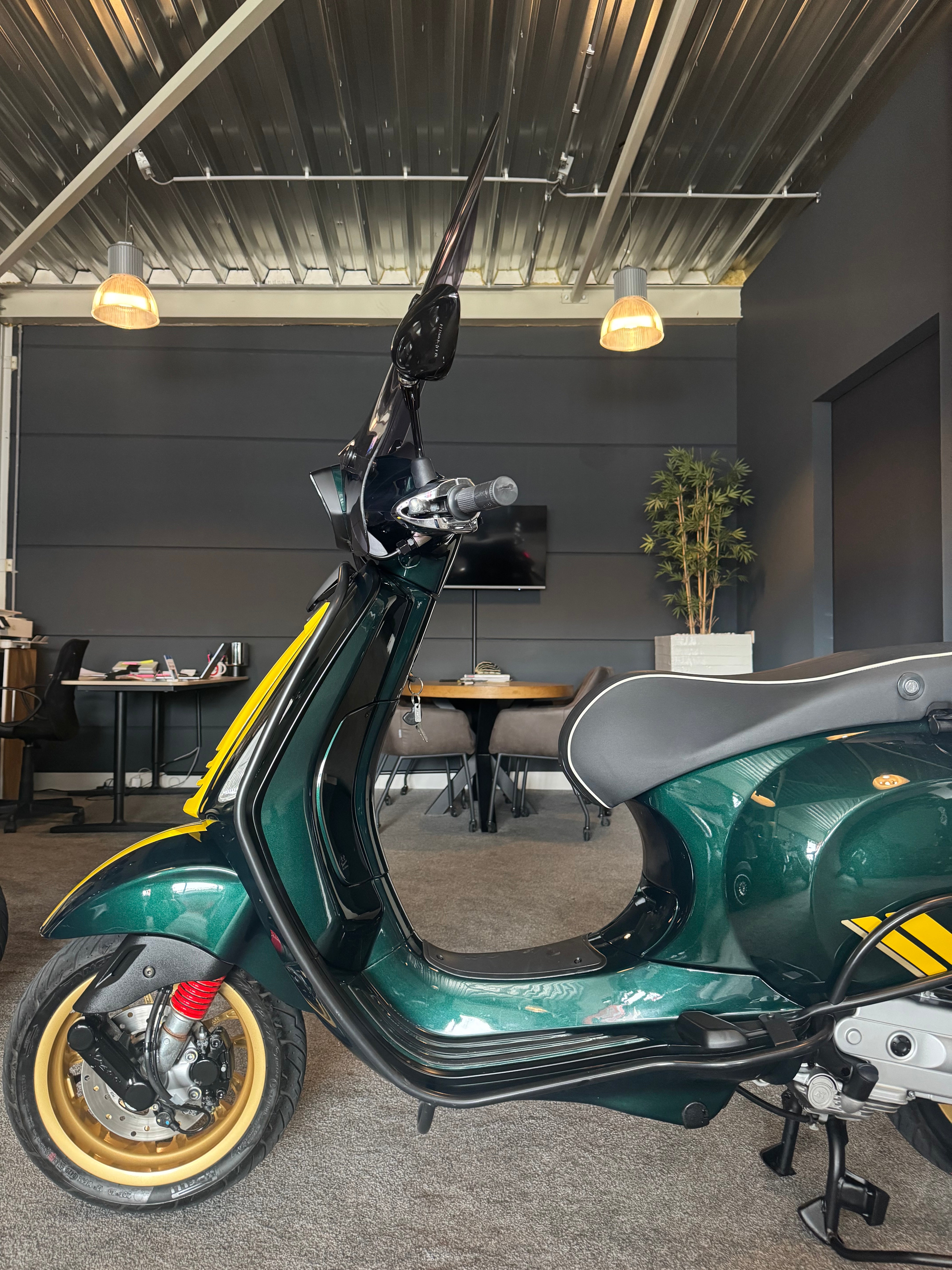 Vespa Sprint 50S | Racing 60th | Brom | Uniek | Garantie