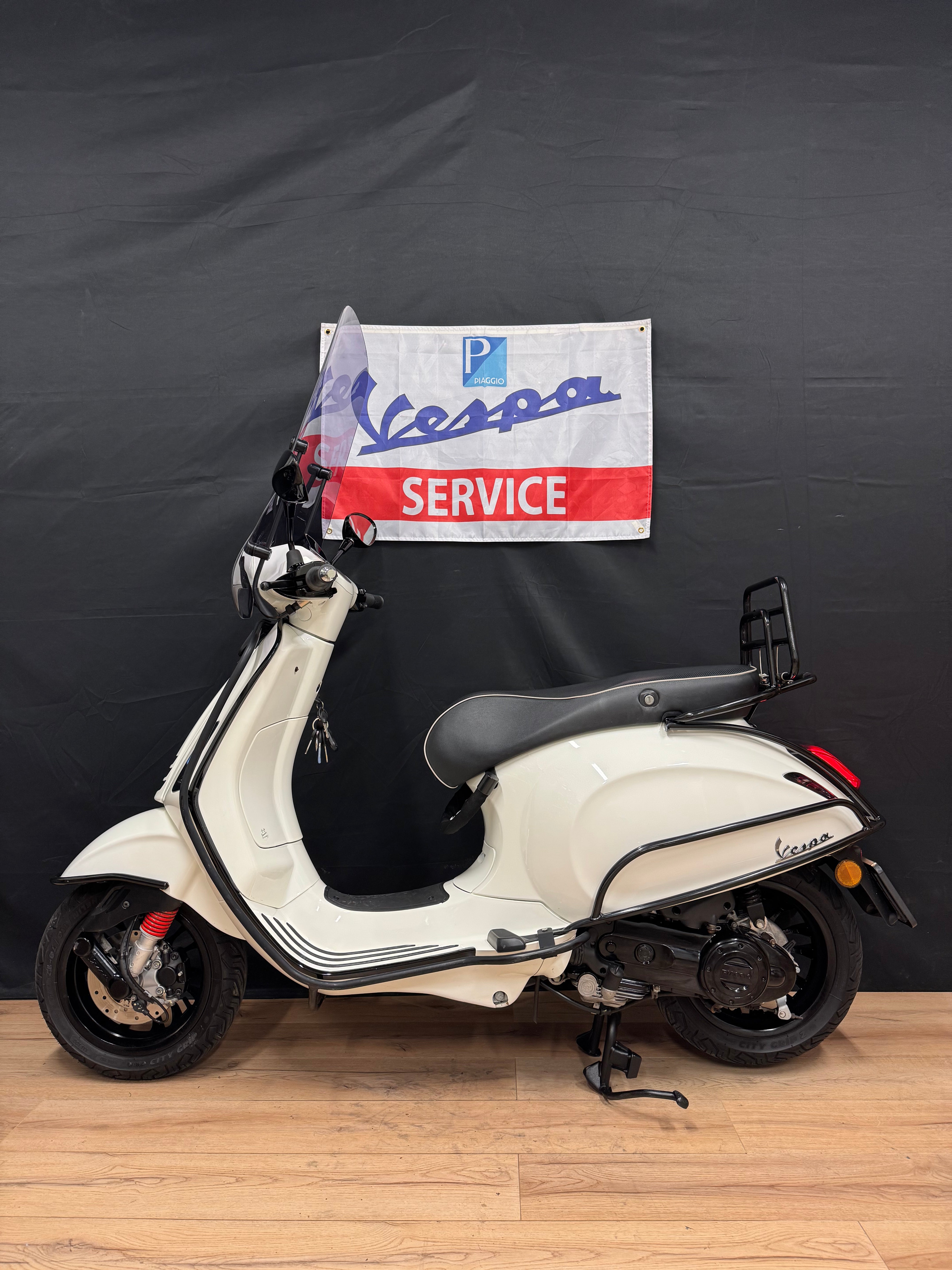 Vespa sprint 50S | Full option | Garantie | Brom / Snor