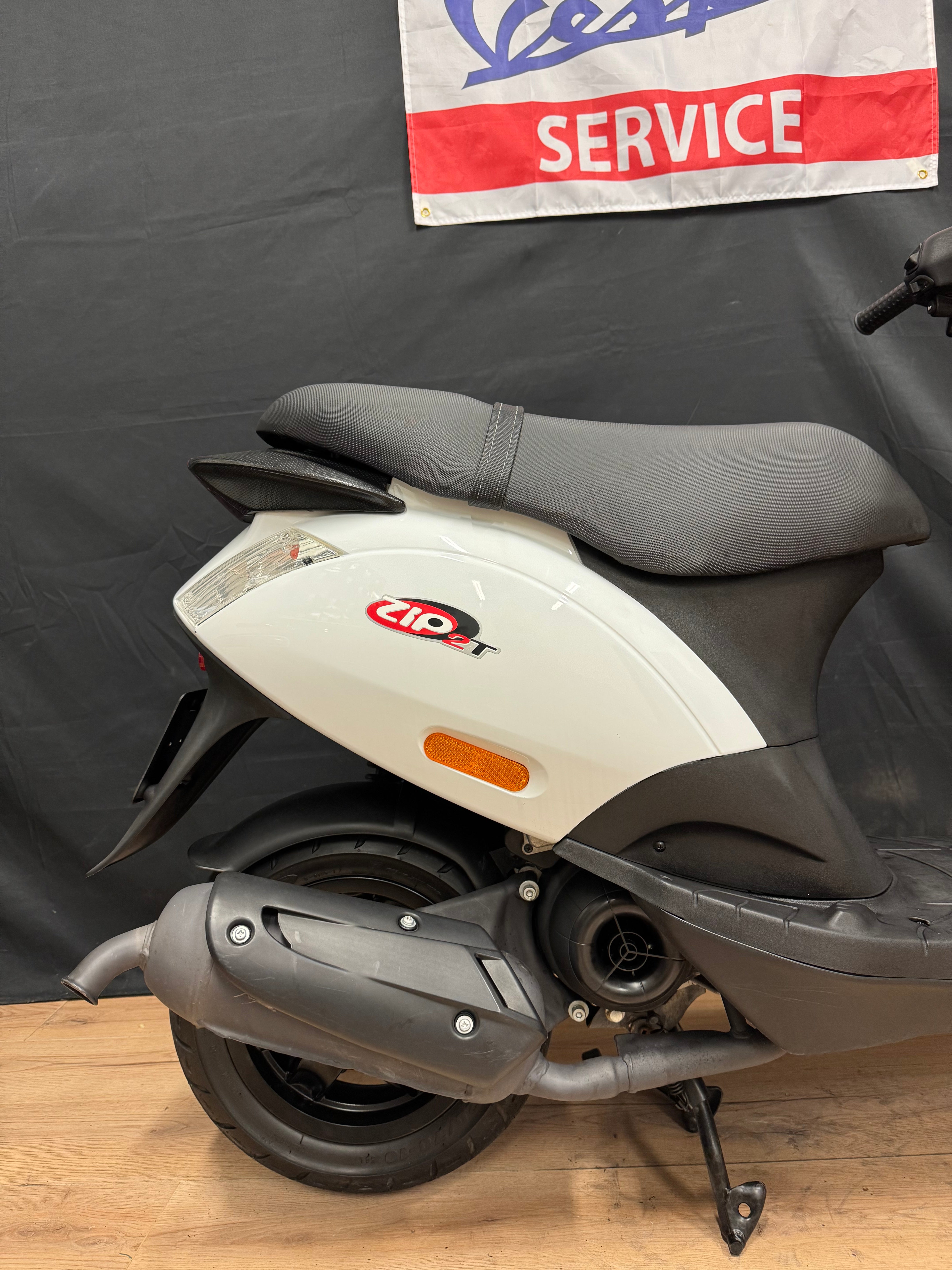Piaggio Zip 2T | UNIEK | Nieuwstaat | 2017 | Weinig km