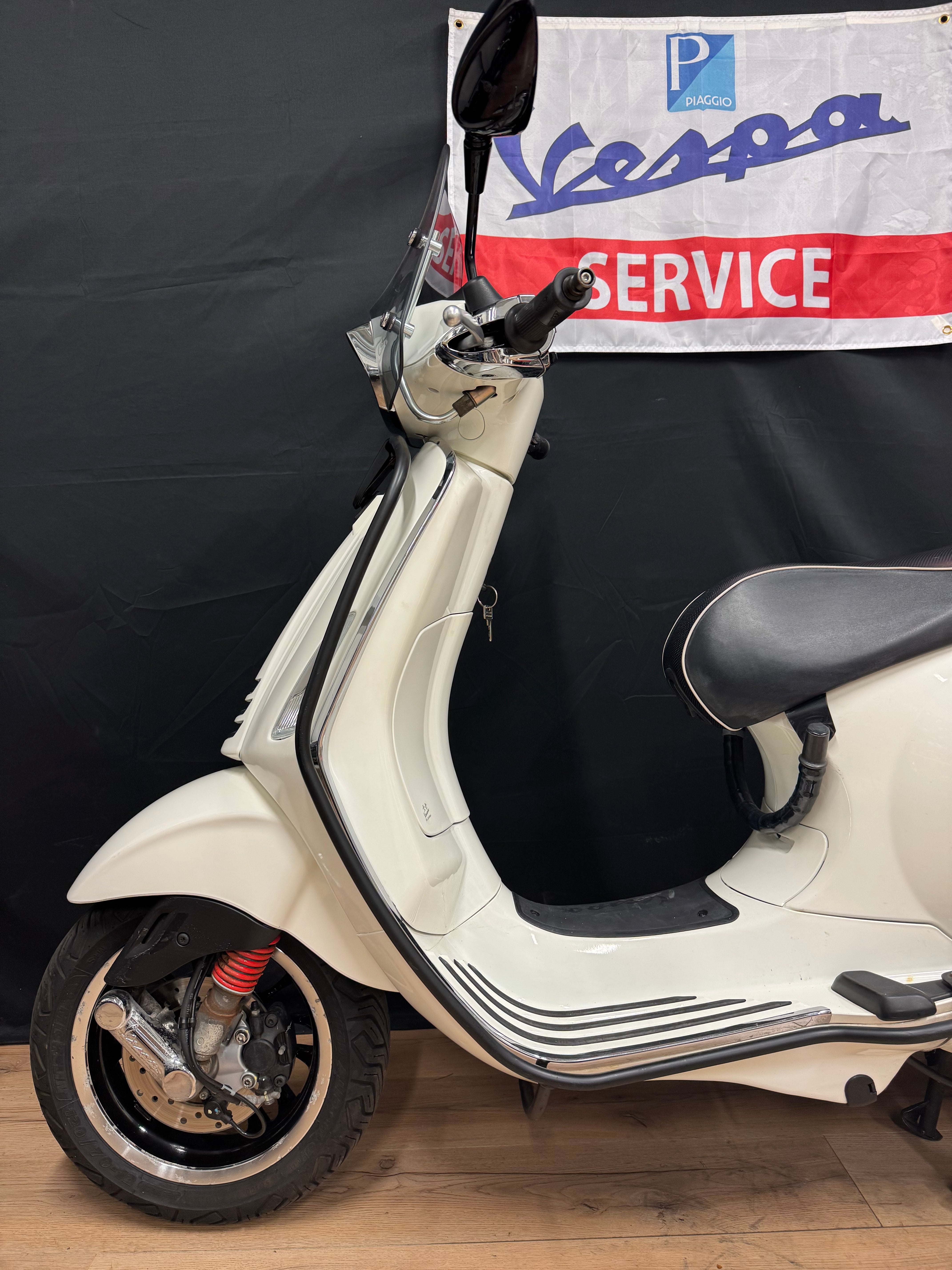 Vespa sprint E5 | 2022 | 8000km | Garantie | Opties