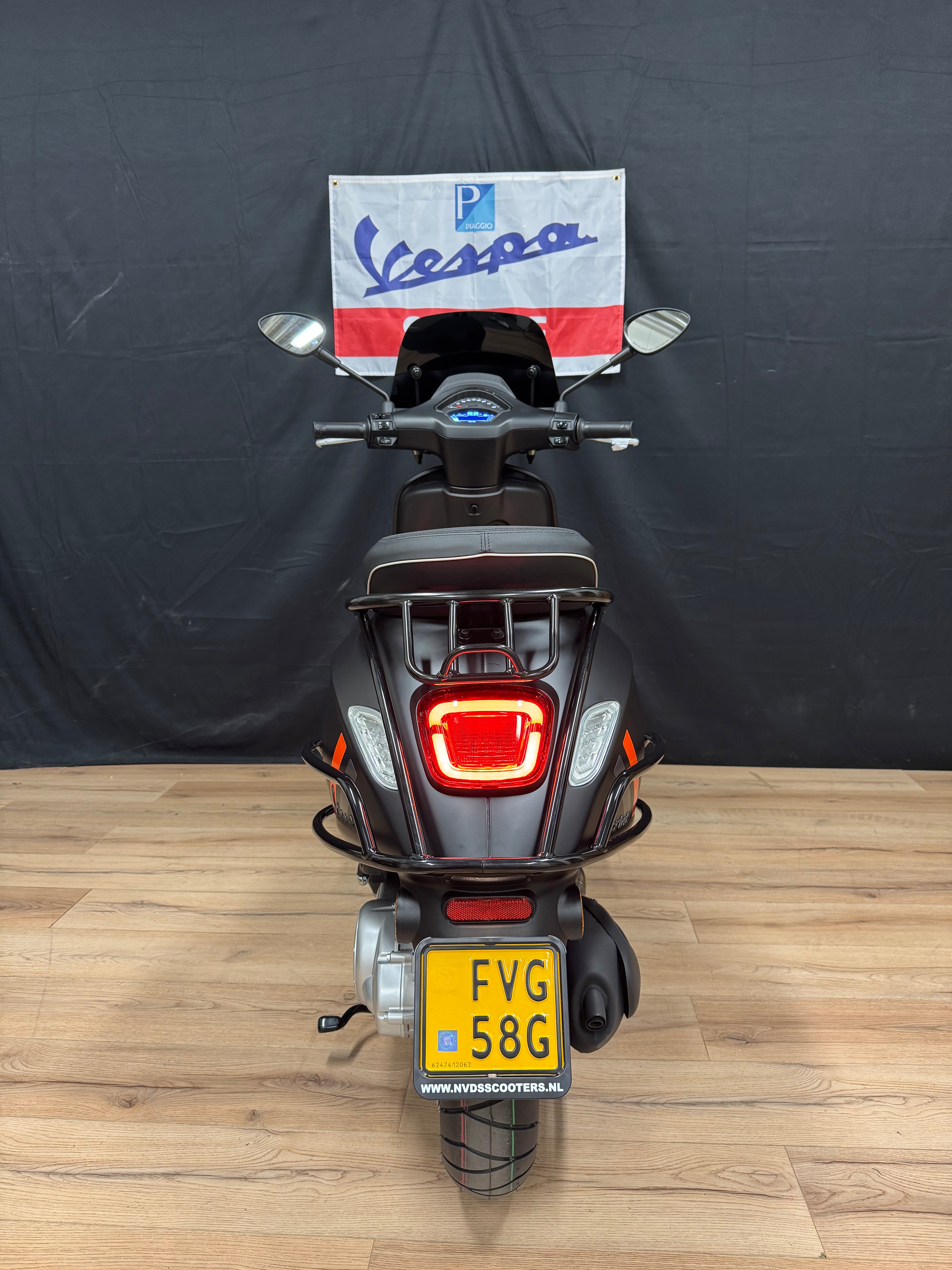 Vespa Sprint 50s | Facelift | Nieuw 0km | Garantie | Optie pakket 1