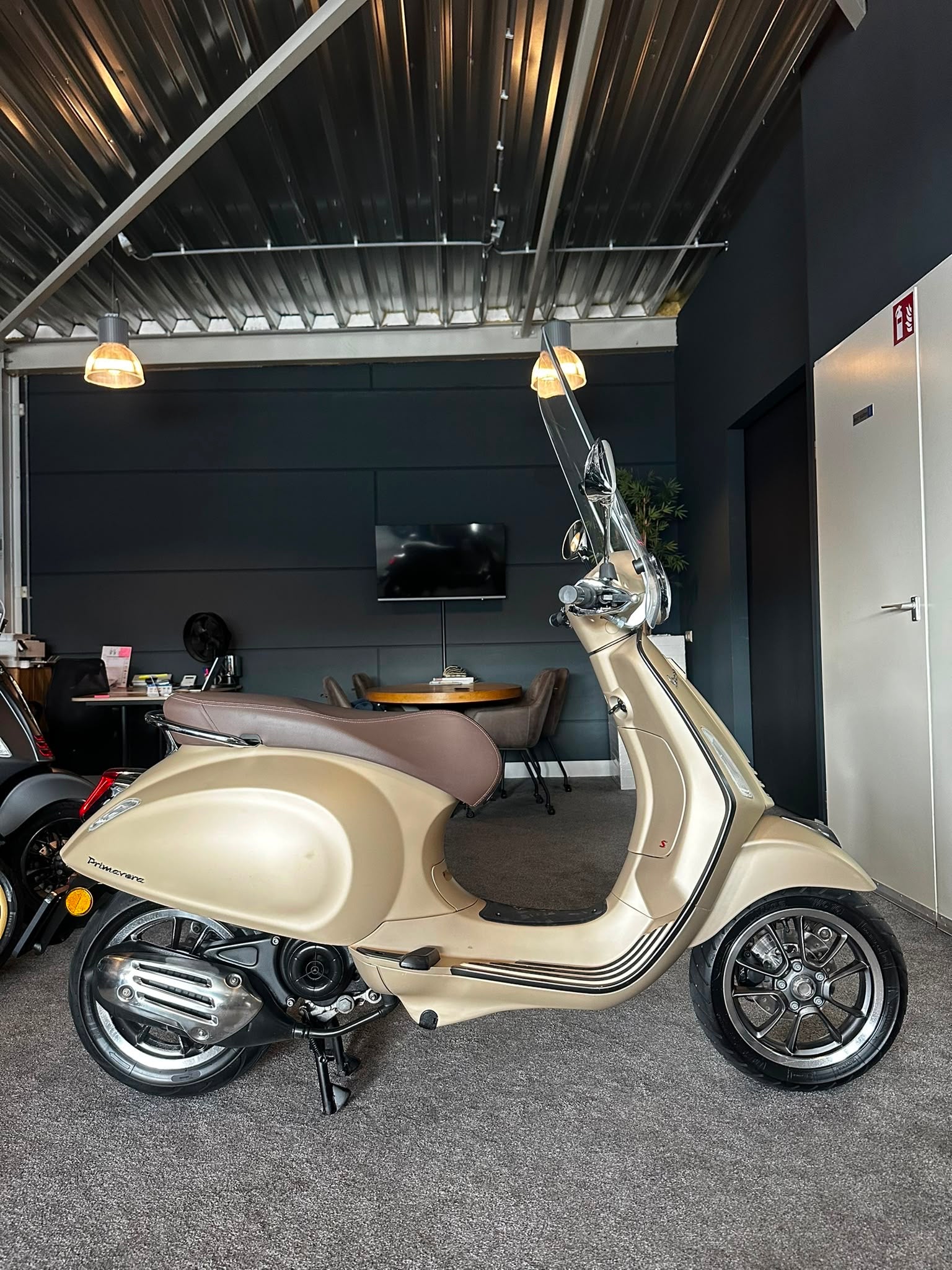Vespa Primavera 50S | Limited edition | Garantie | 8000km