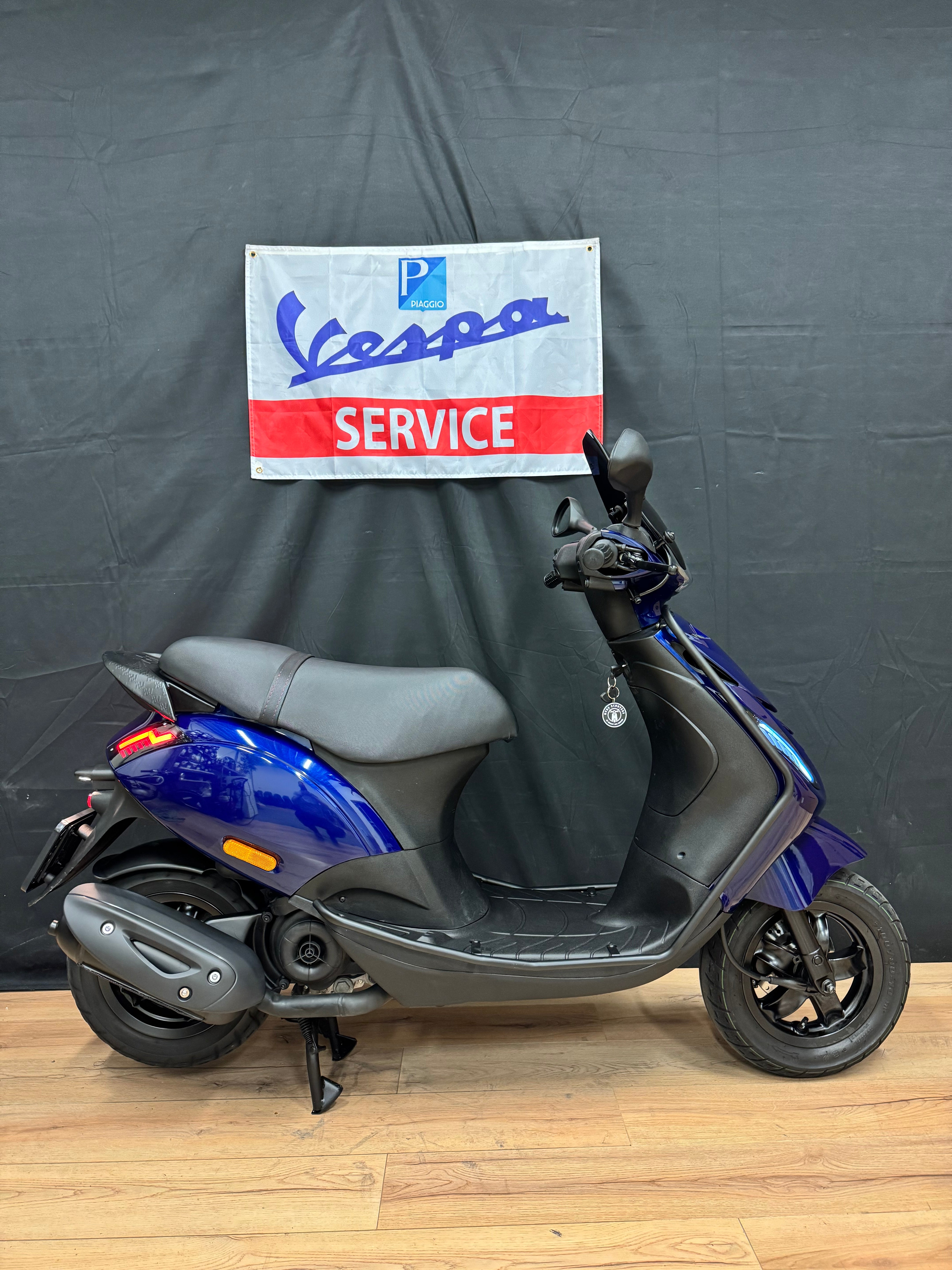 Piaggio Zip 50s - Custom - Nieuwstaat - Garantie - Full option