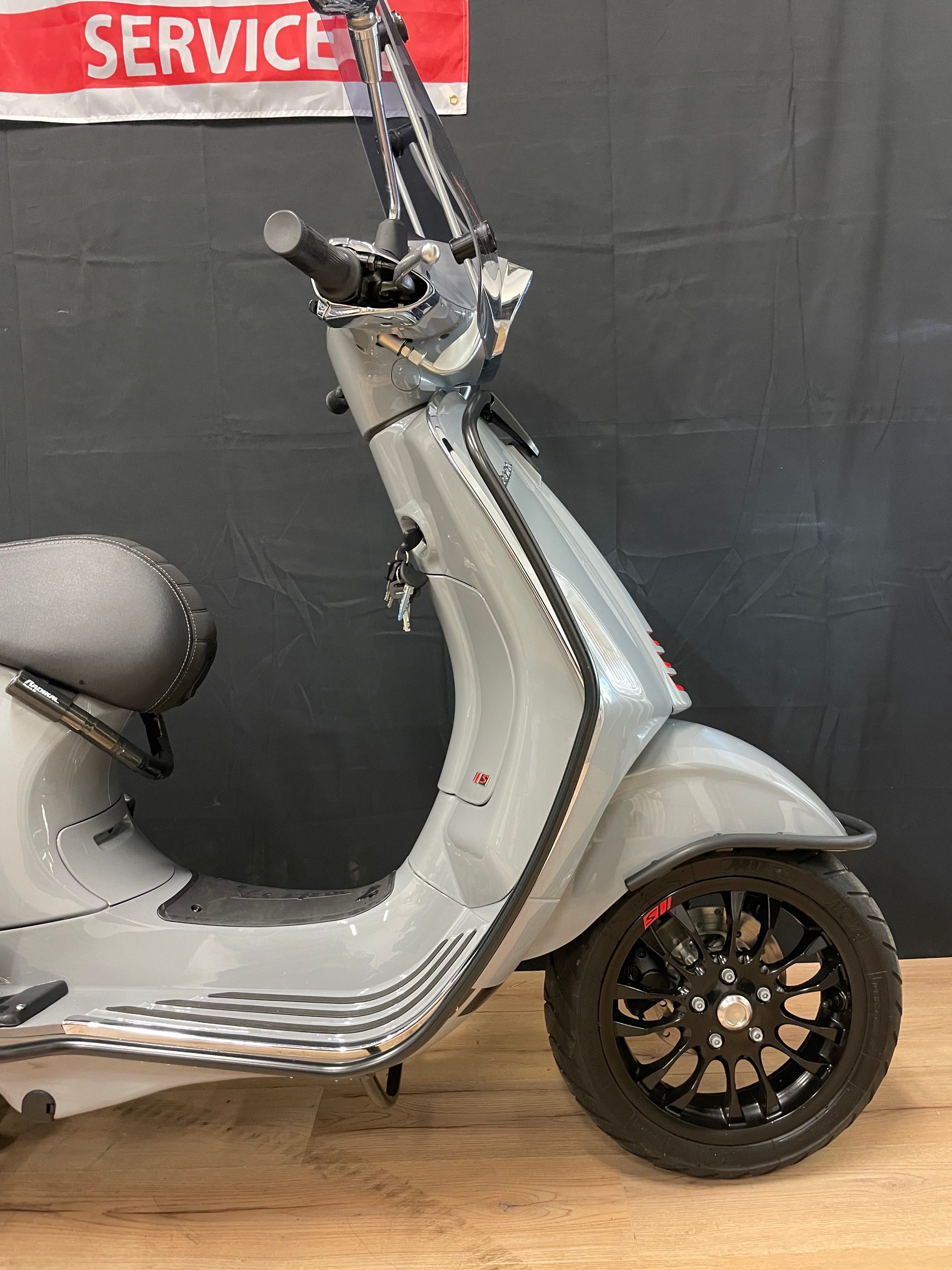 Vespa sprint 50S | Nieuwstaat | IGET | Garantie | Brom/Snor