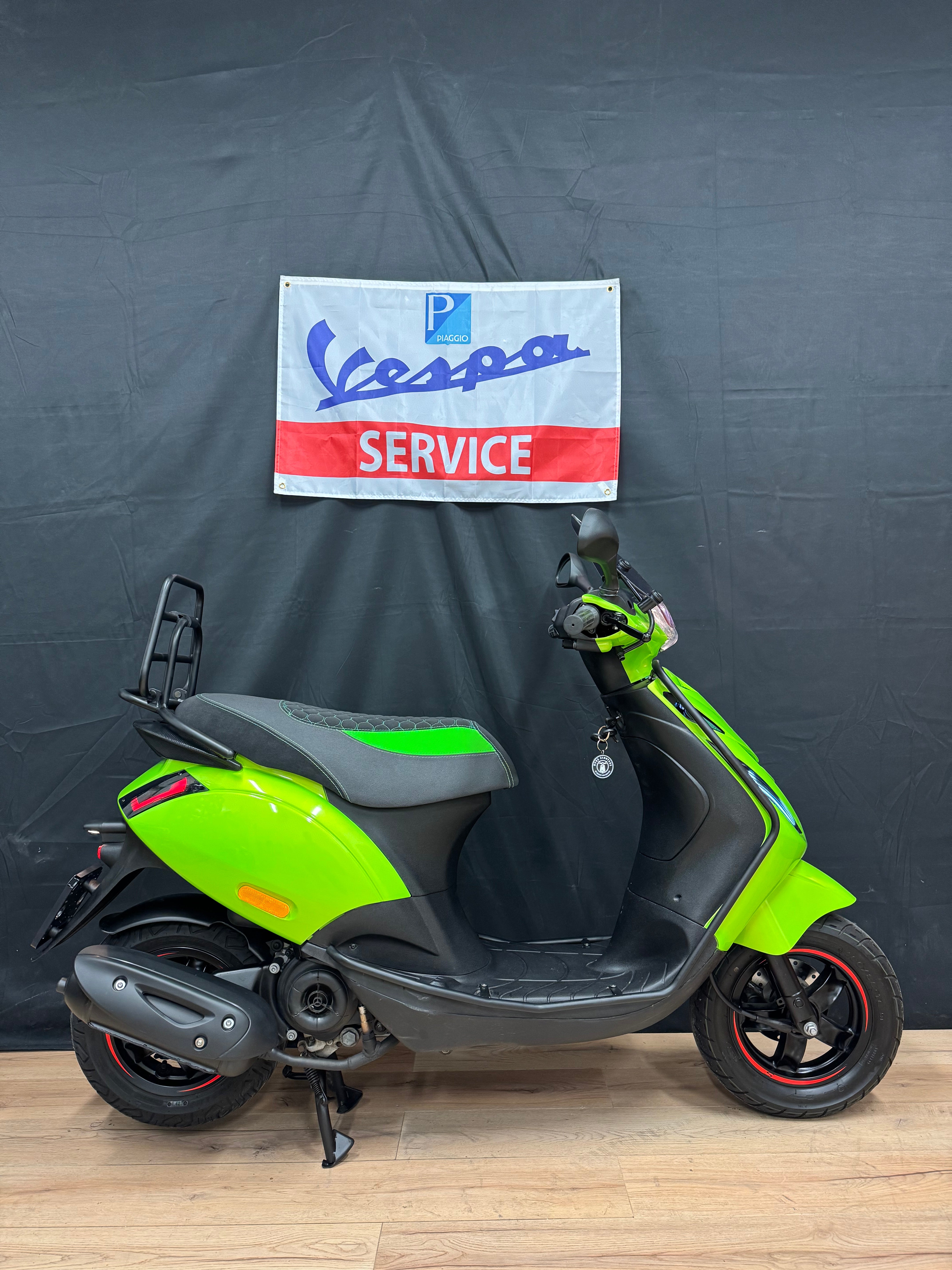 Piaggio Zip 50s | Full option | Custom | Garantie | 1e eigen