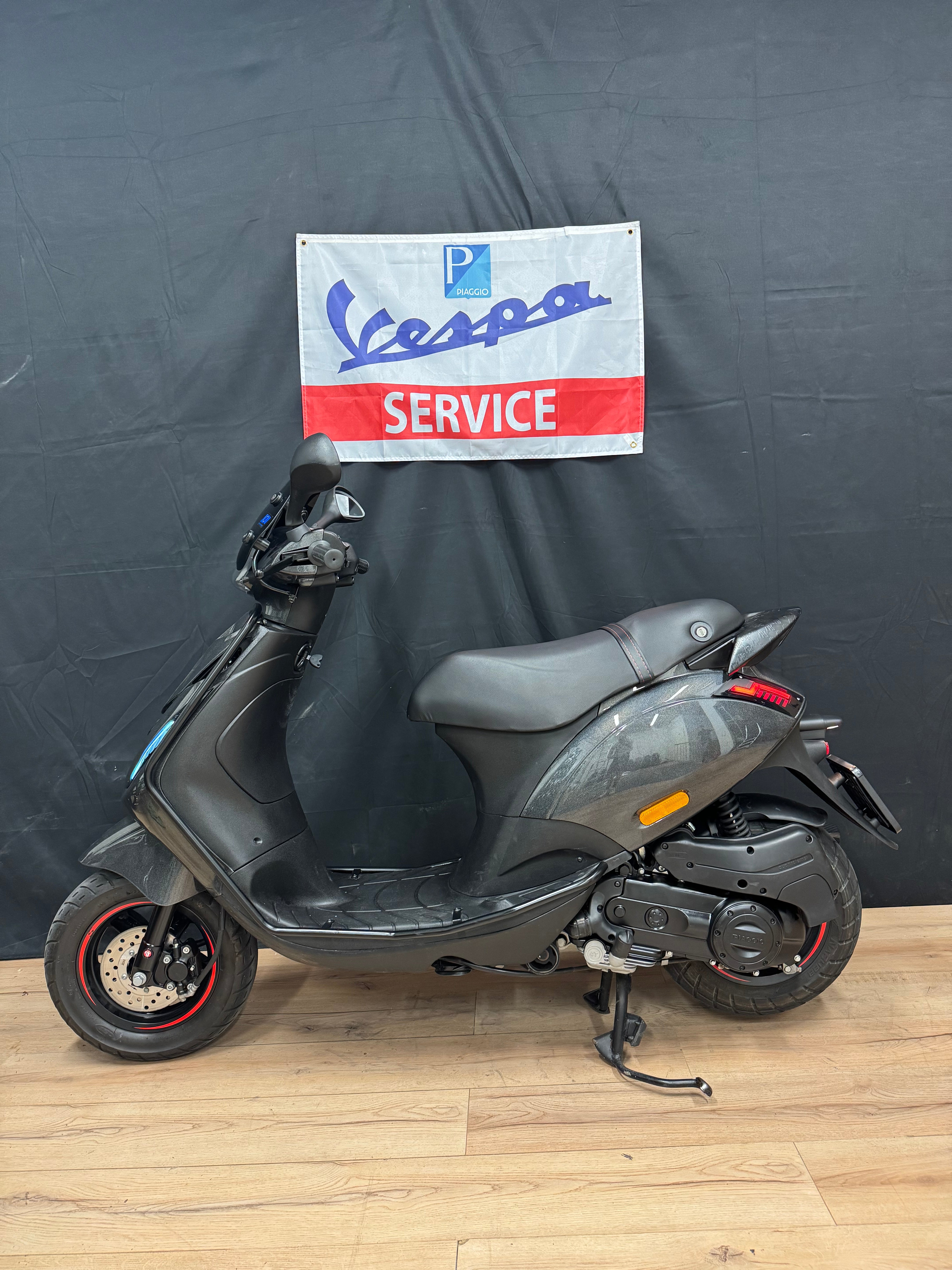 Piaggio Zip | 80cc | Full option | Garantie | 2024 | 6000km