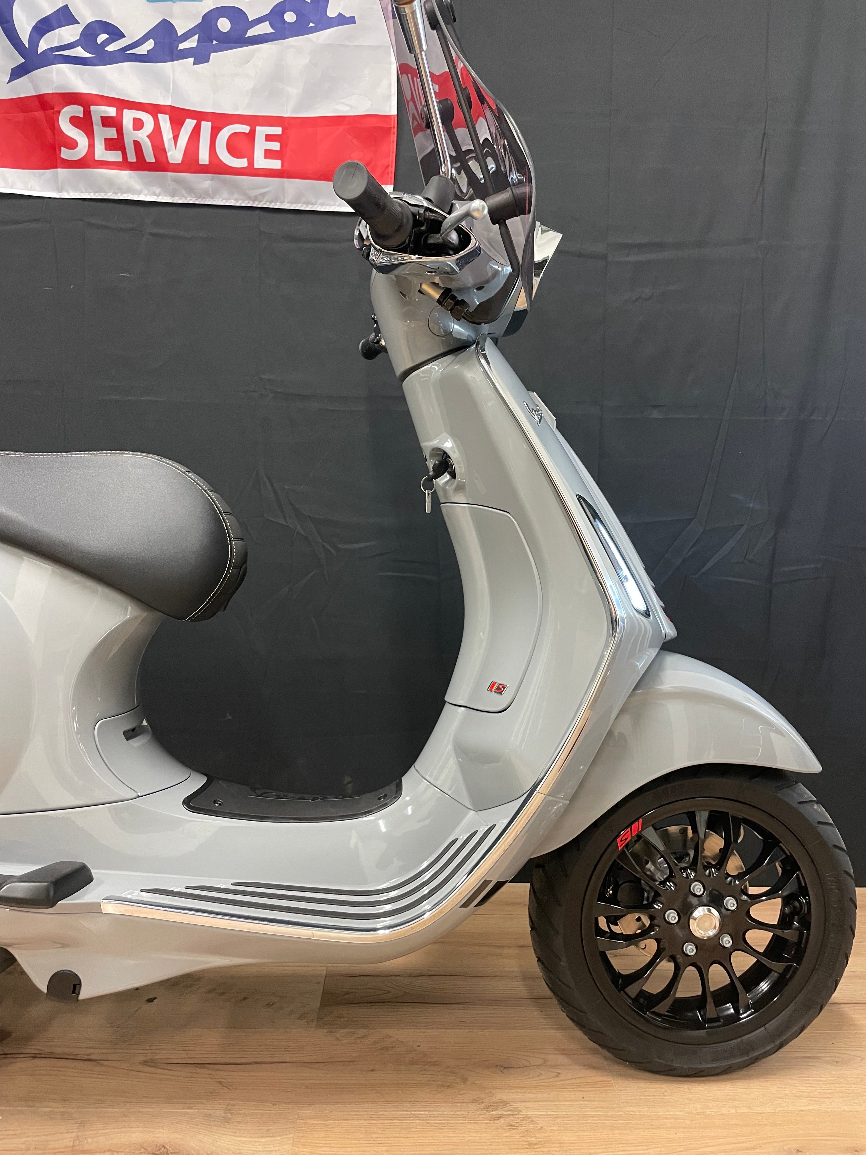 Vespa sprint 50S | Nieuwstaat | 1900km | Full option | IGET