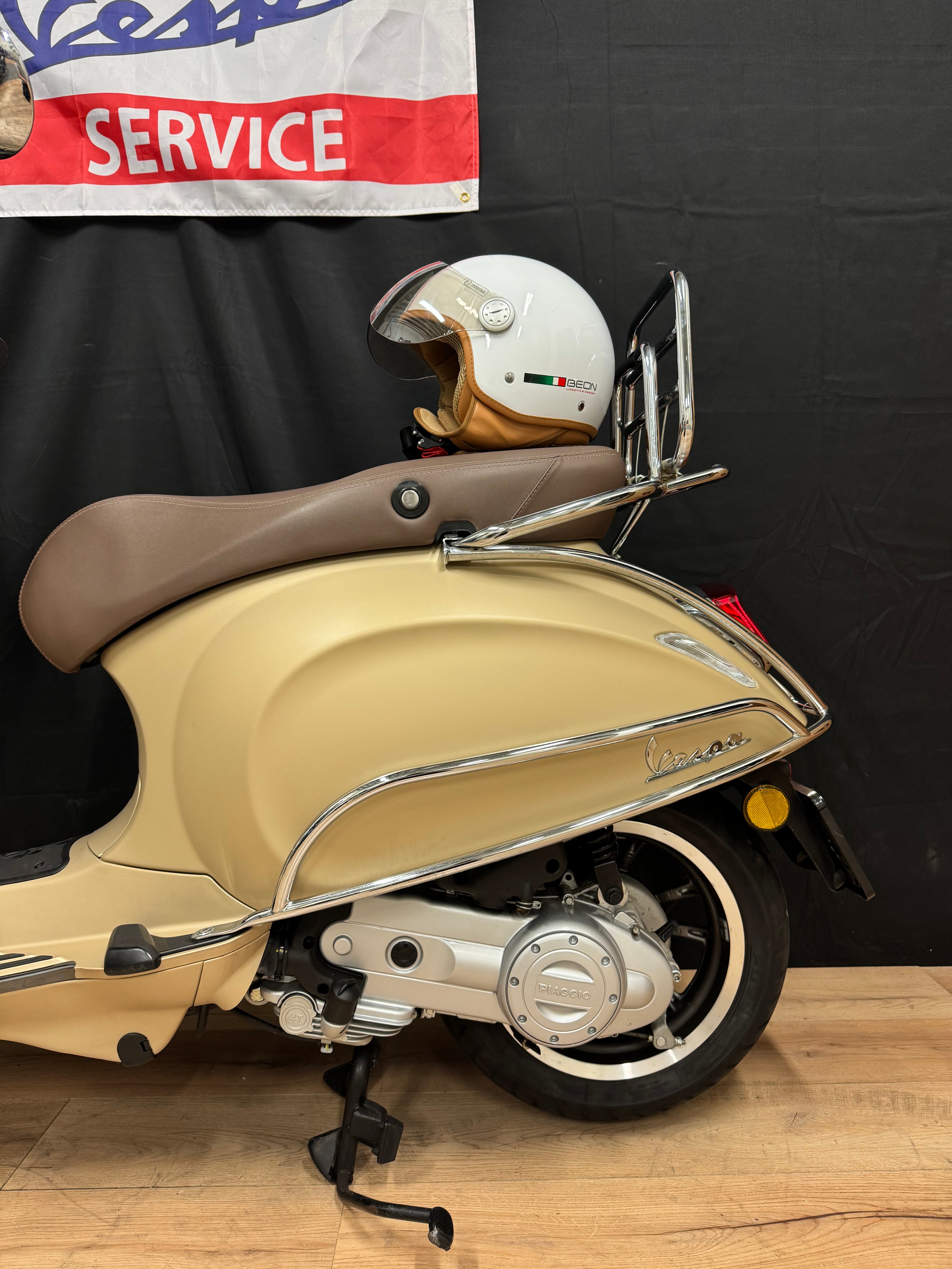 Vespa Primavera 50s | Nieuwstaat | 1800km | Uniek | Garantie