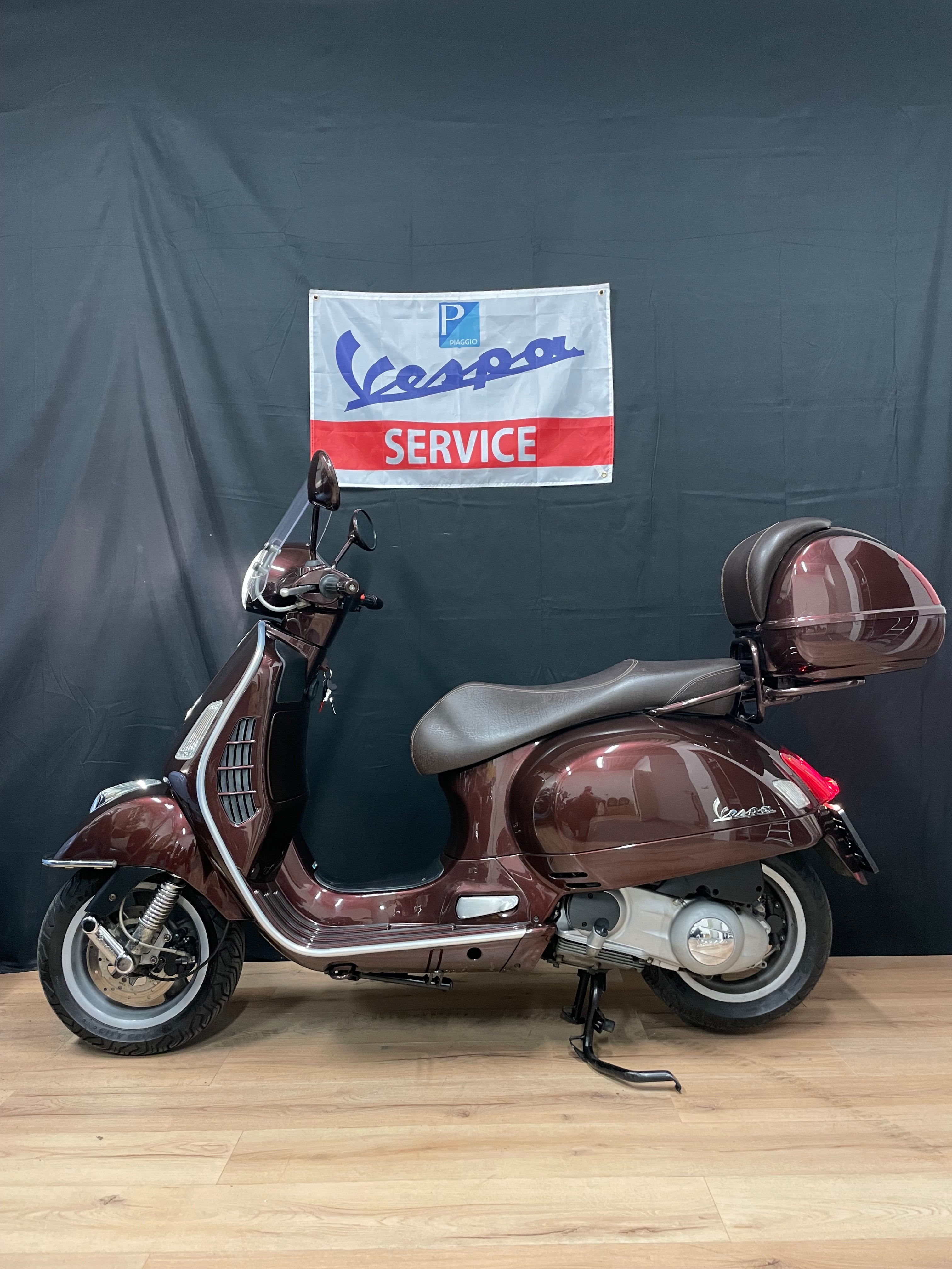 Vespa GTS 250 ie | Garantie | Zeer nette staat | Opties