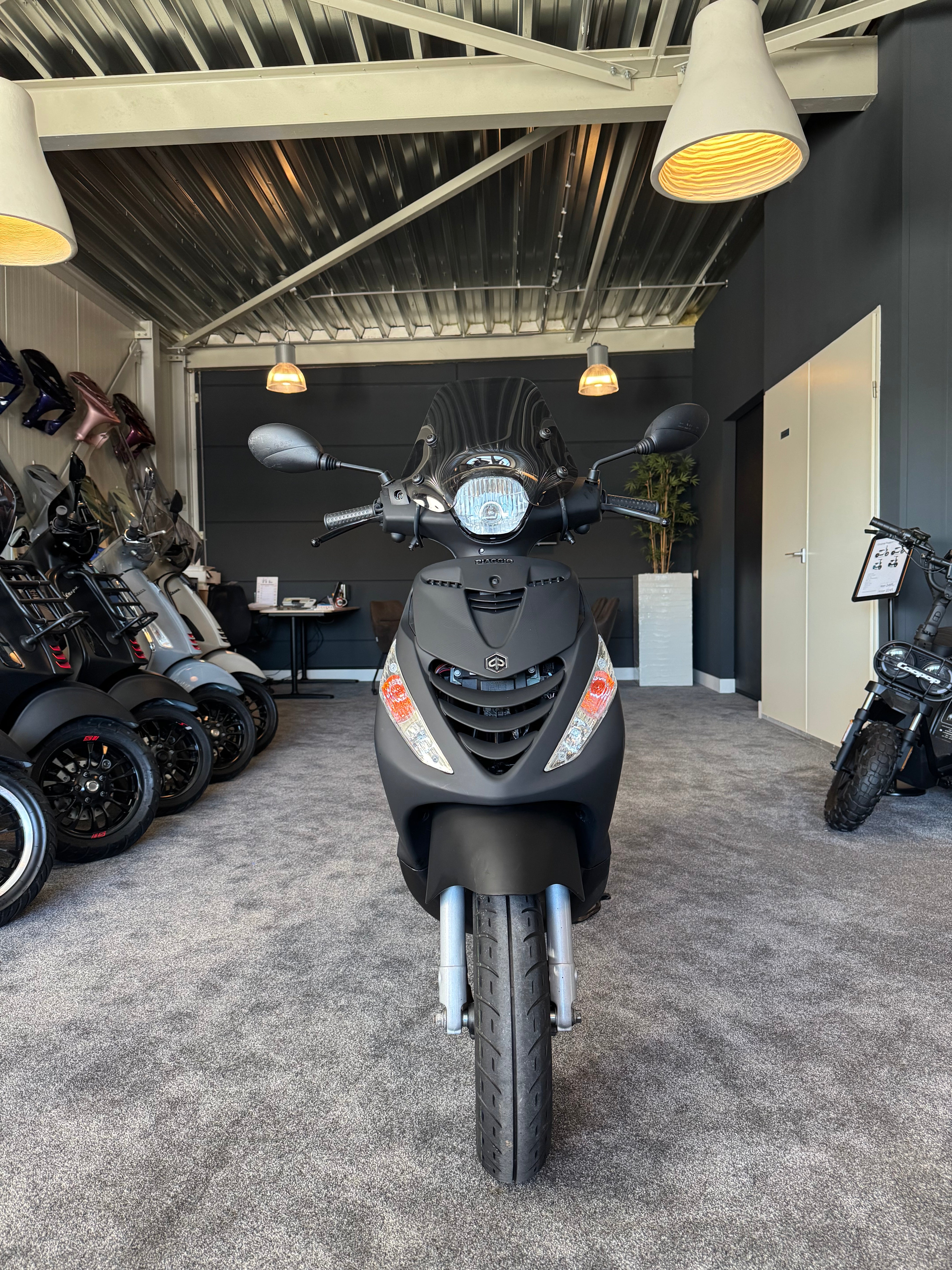Piaggio Zip 50s | Brom | Garantie | 2024 | 1e eigenaar