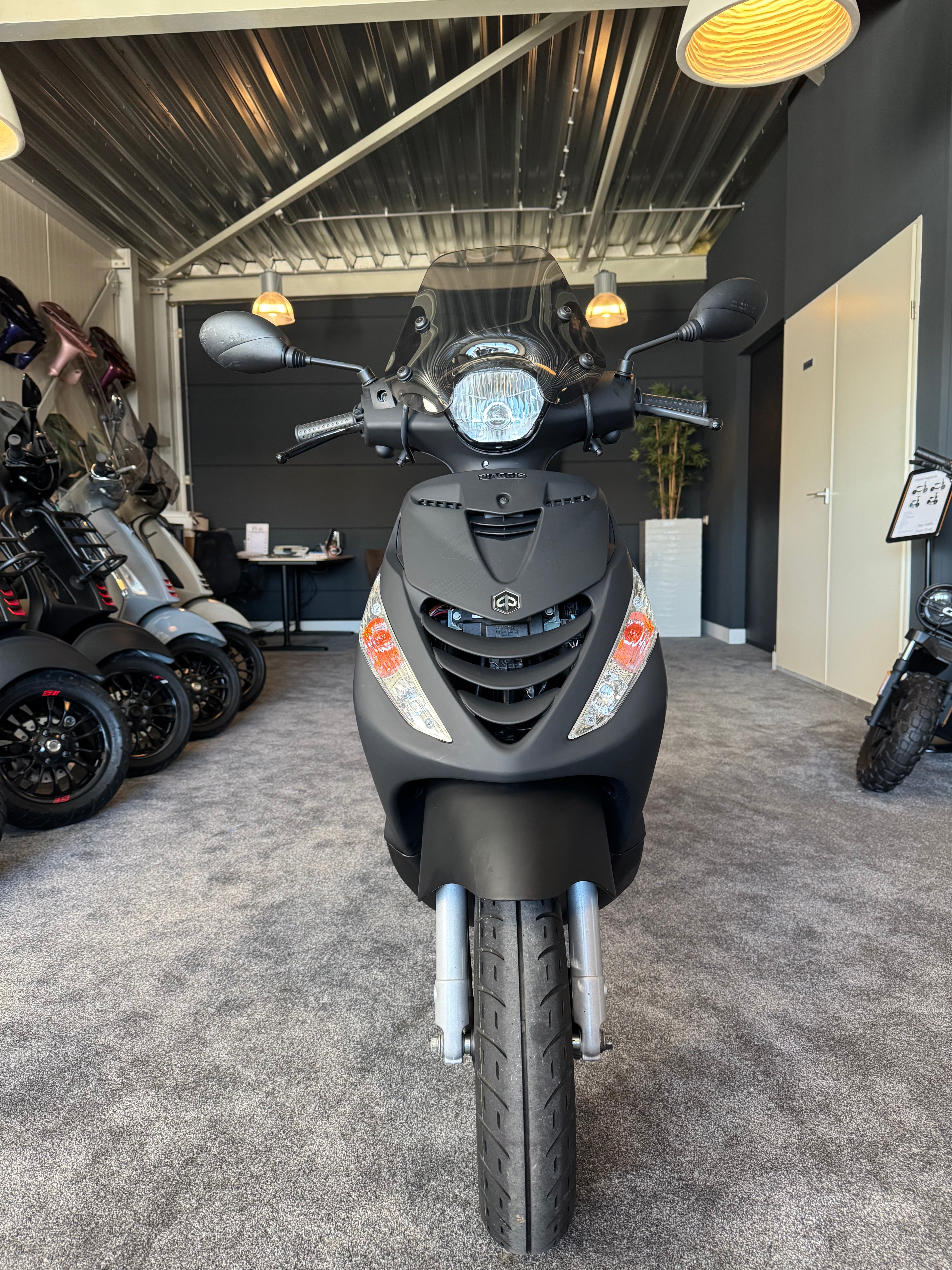 Piaggio Zip 50s | Brom | Garantie | 2024 | 1e eigenaar