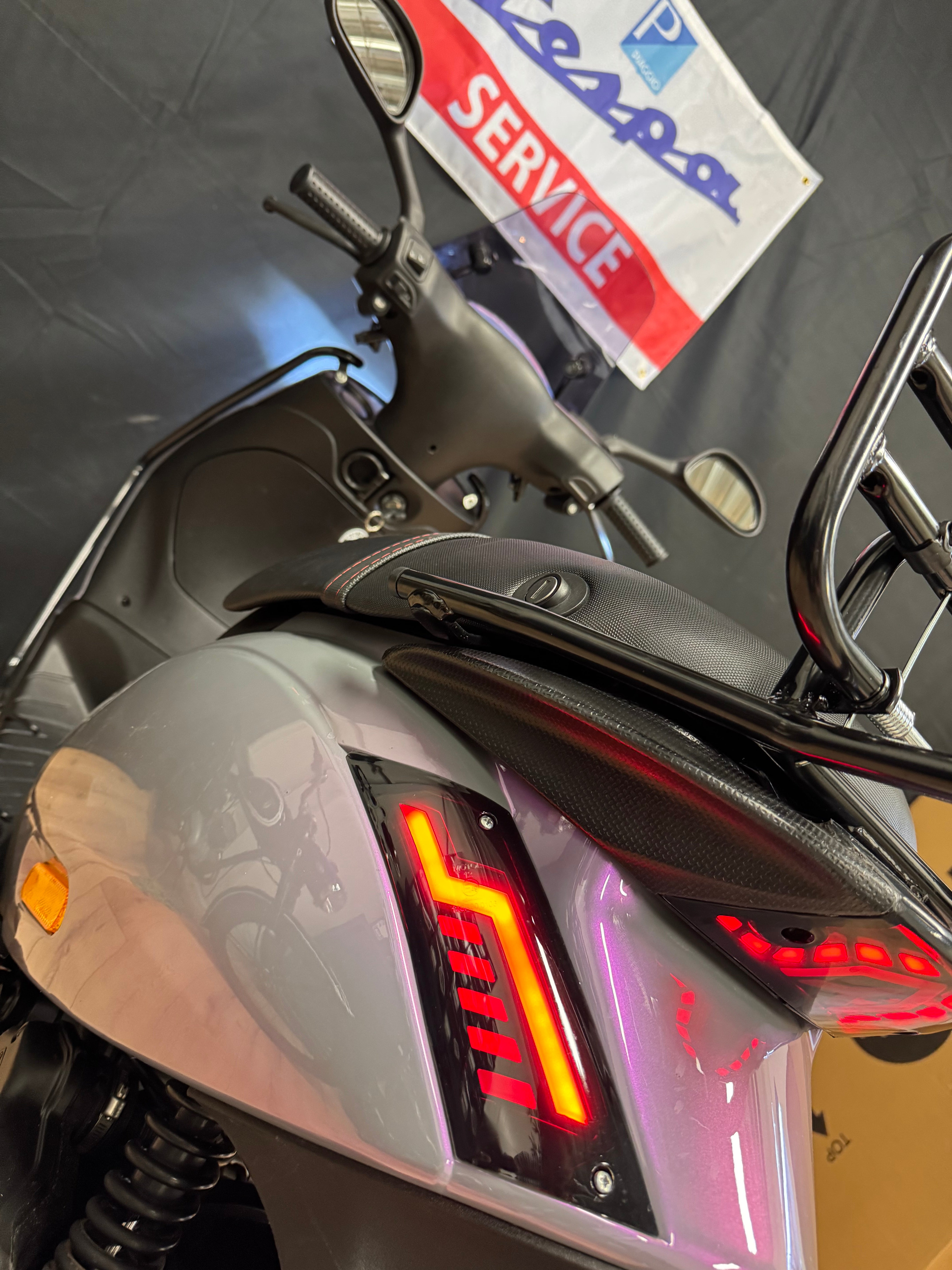 Piaggio Zip 50s | 2024 | Custom | Full option | Garantie