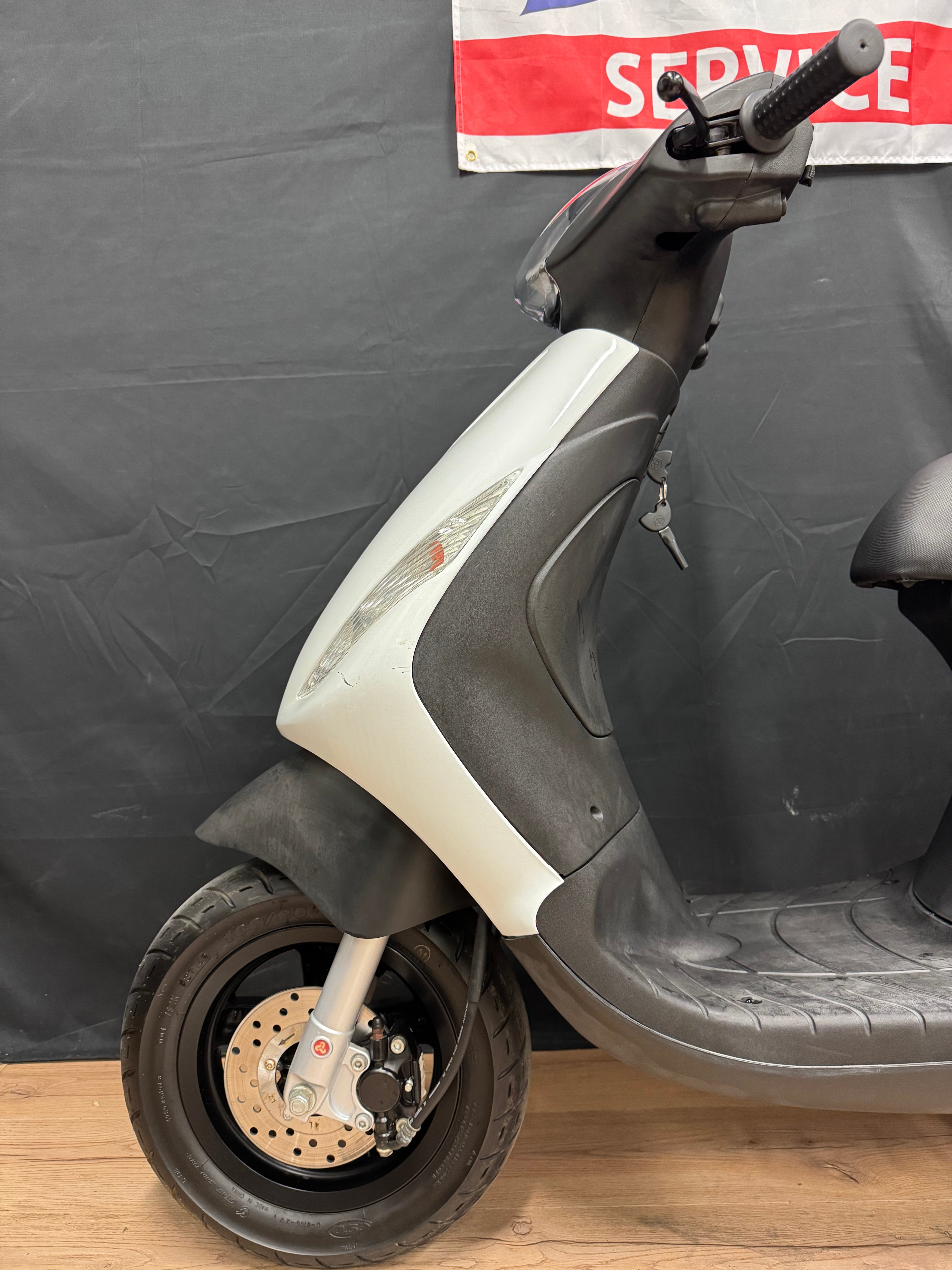 Piaggio Zip 2T | UNIEK | Nieuwstaat | 2017 | Weinig km