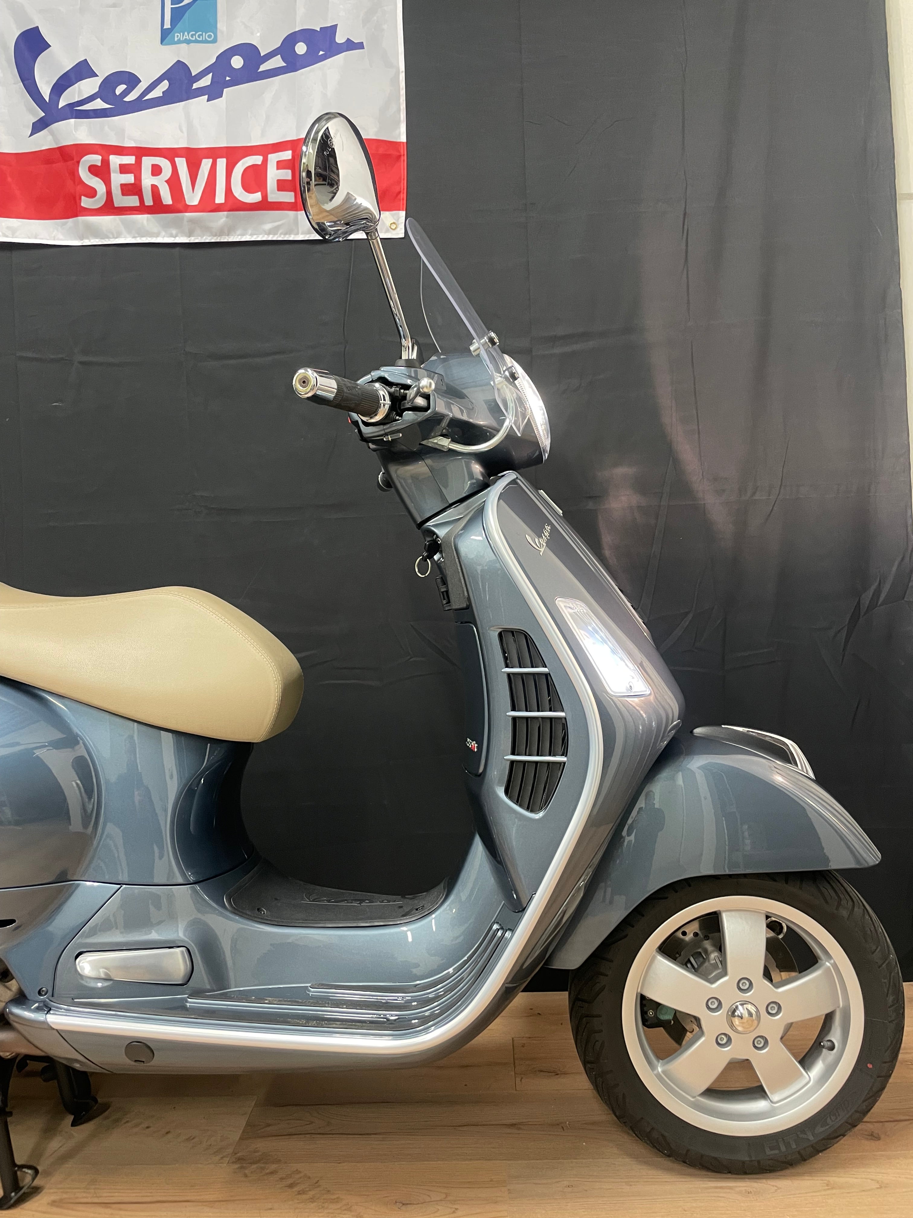 Vespa GTS 250IE | Nieuwstaat | 2017 | Garantie | 8700km