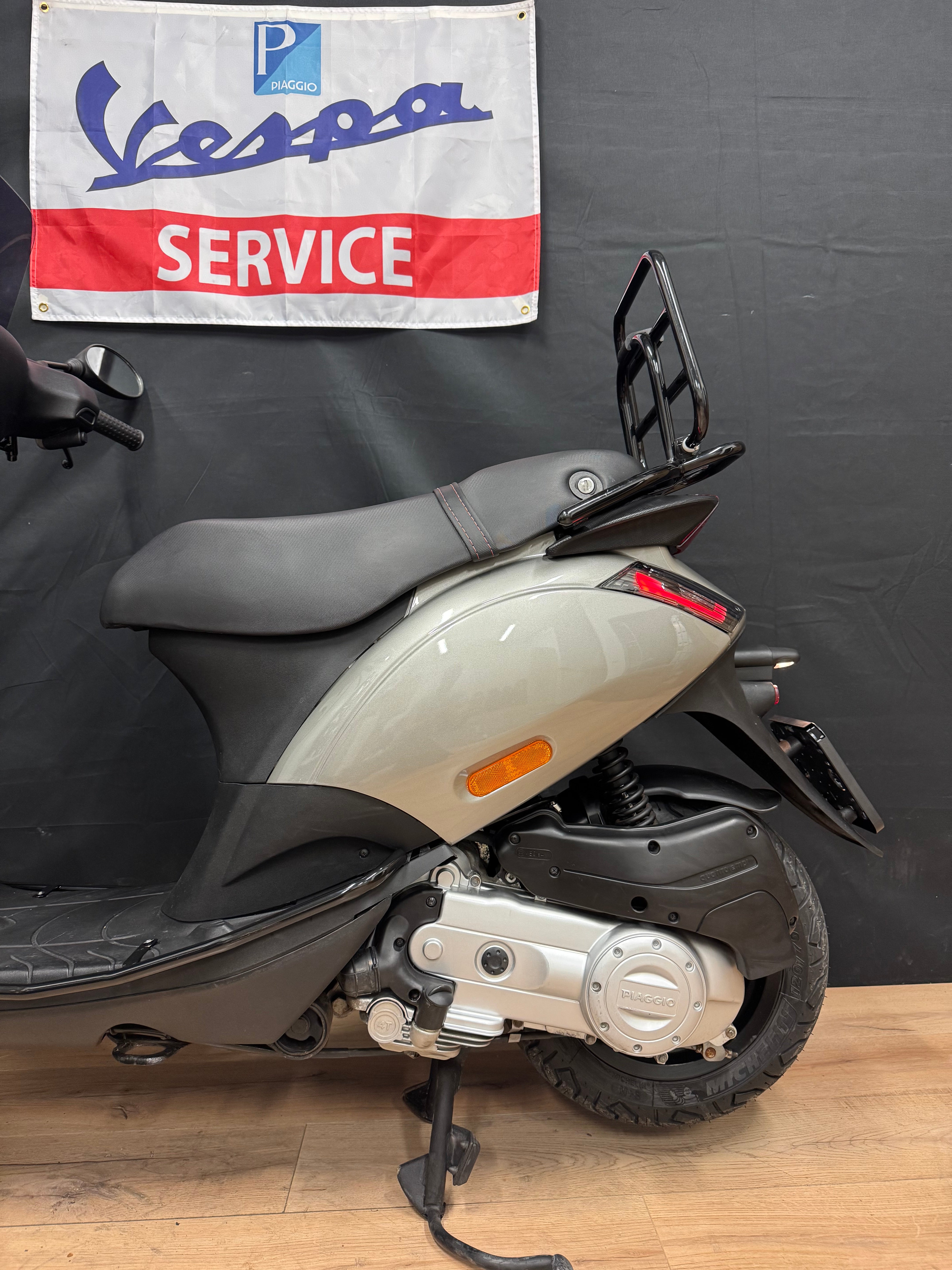 Piaggio Zip 50s | 2022| Garantie | Snor / Brom | Full option