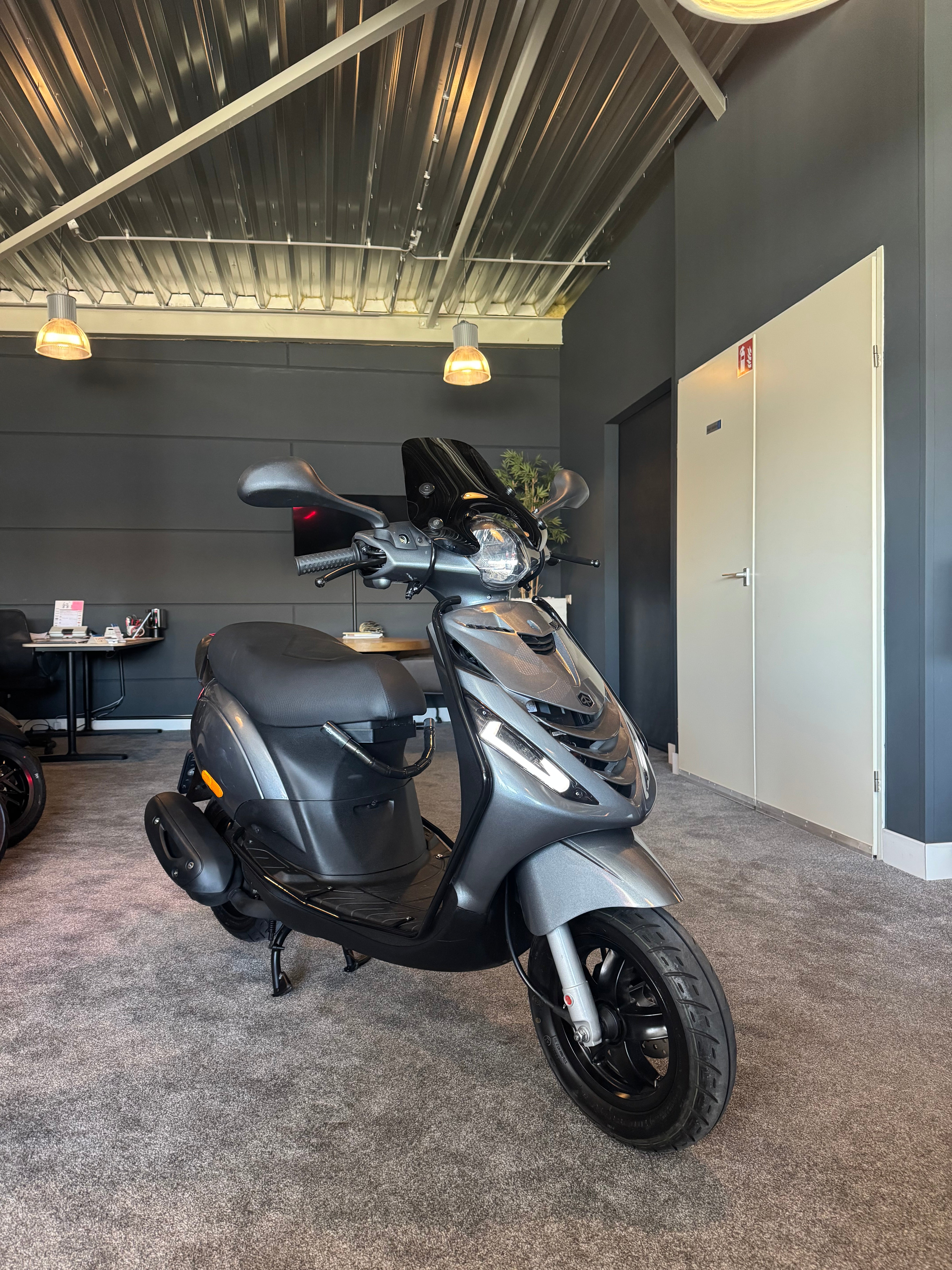 Piaggio Zip 50s | Full option | Brom | Garantie | Custom