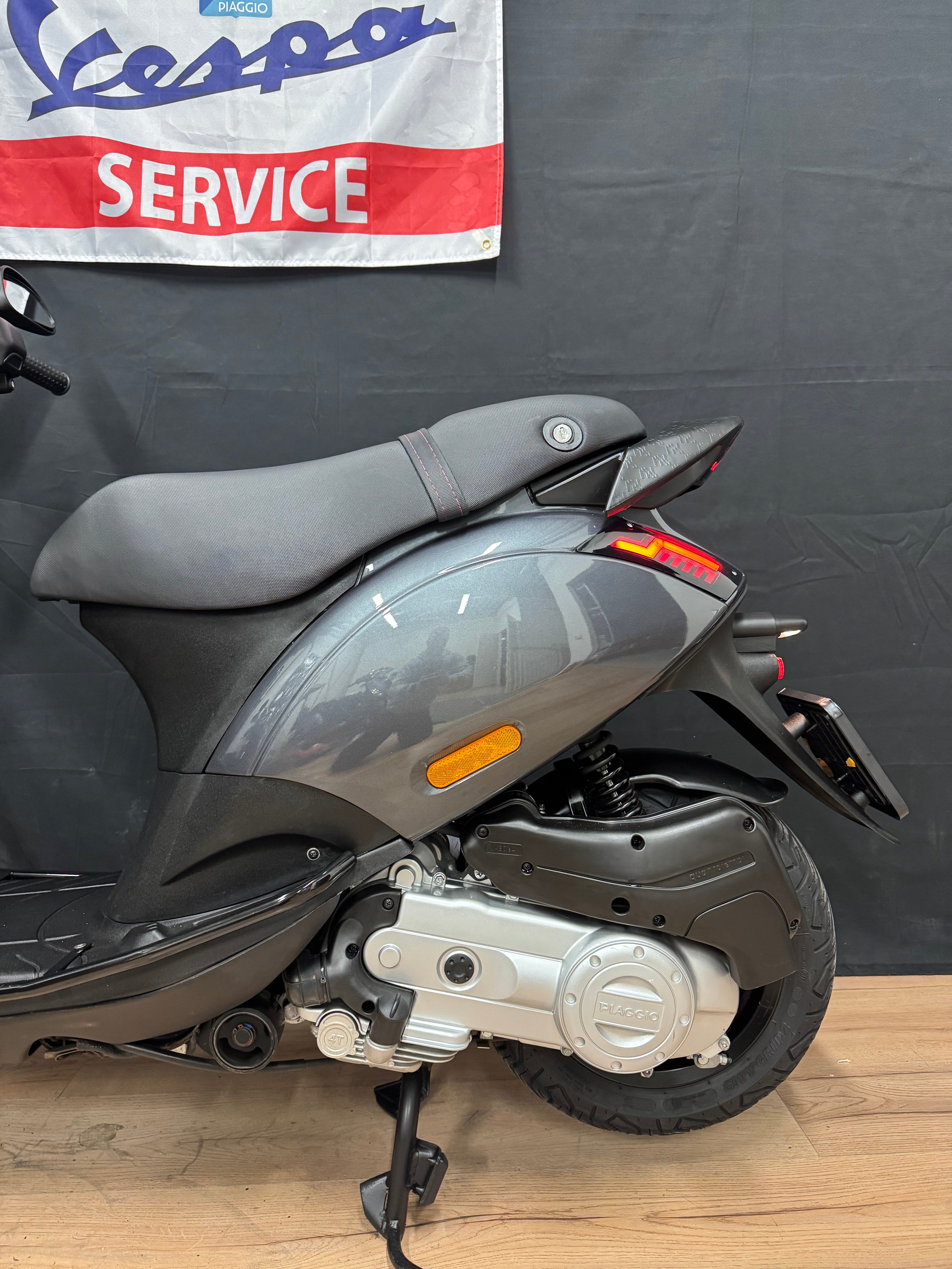 Piaggio Zip 50S | 2024 | Full option | Garantie | Brom