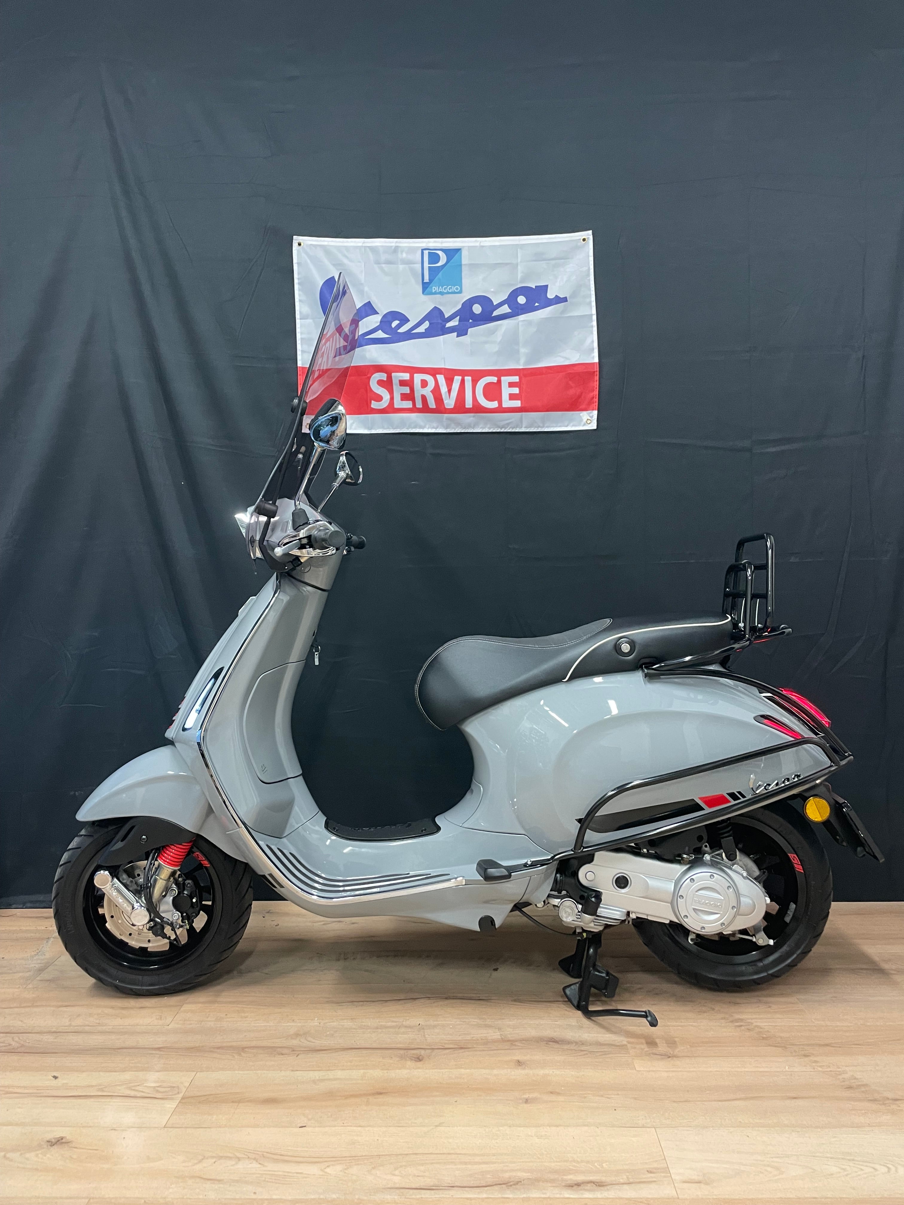 Vespa sprint 50S | Nieuwstaat | 1900km | Full option | IGET
