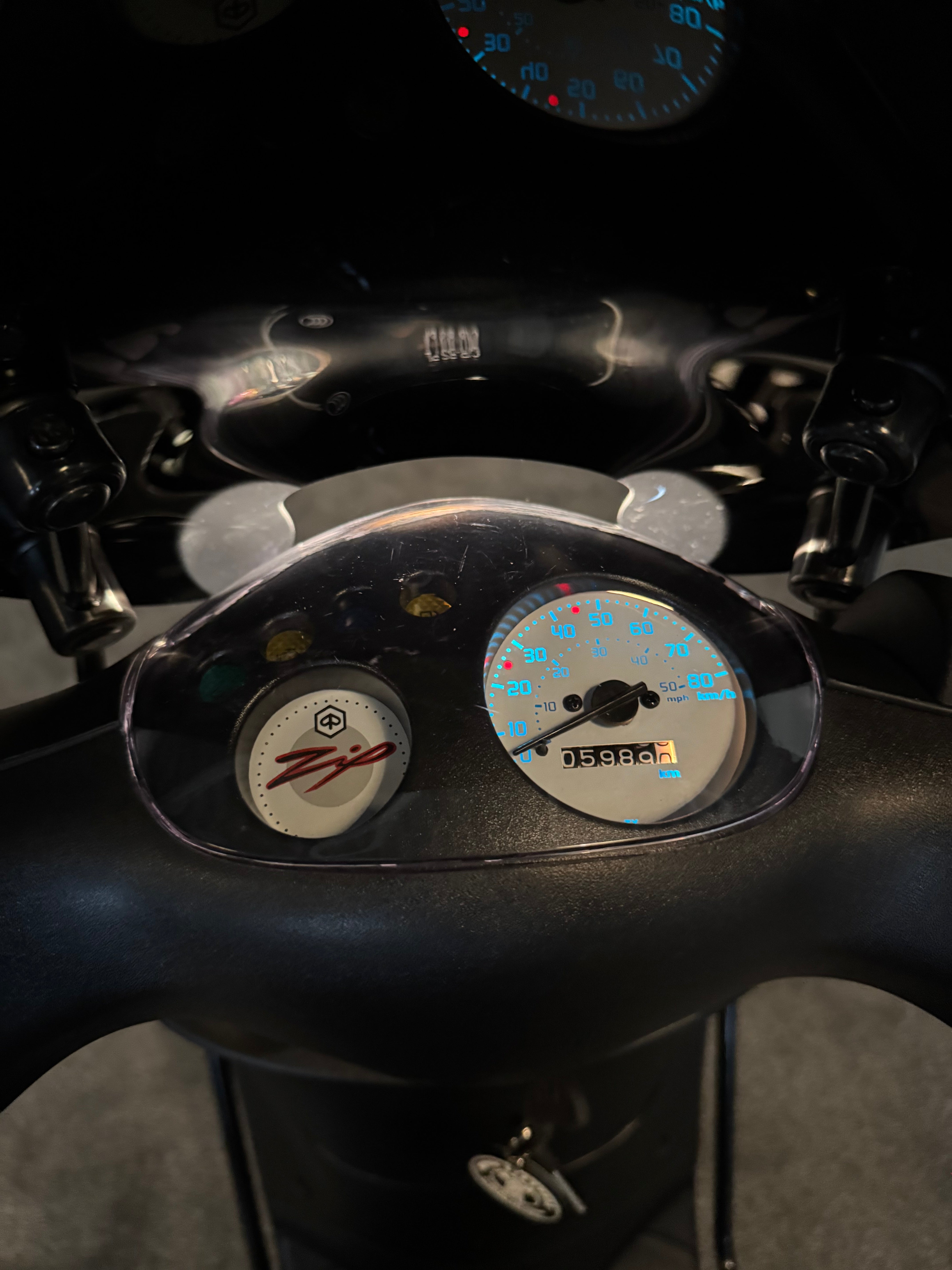 Piaggio Zip 50s | Nieuwstaat | Full option | 2024 | Brom