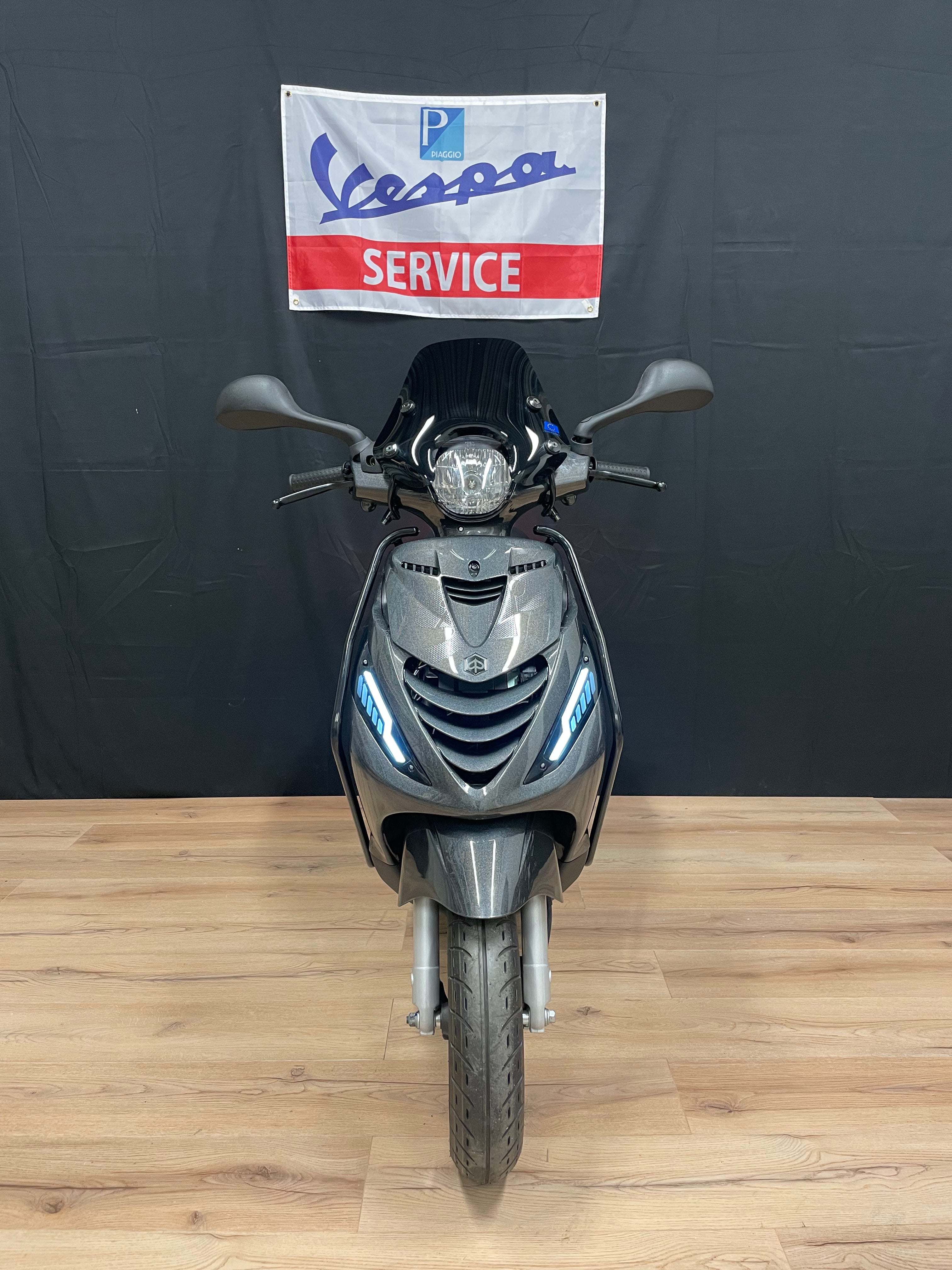 Piaggio Zip 50s | Nieuw 0km | Full option | Brom / Snor