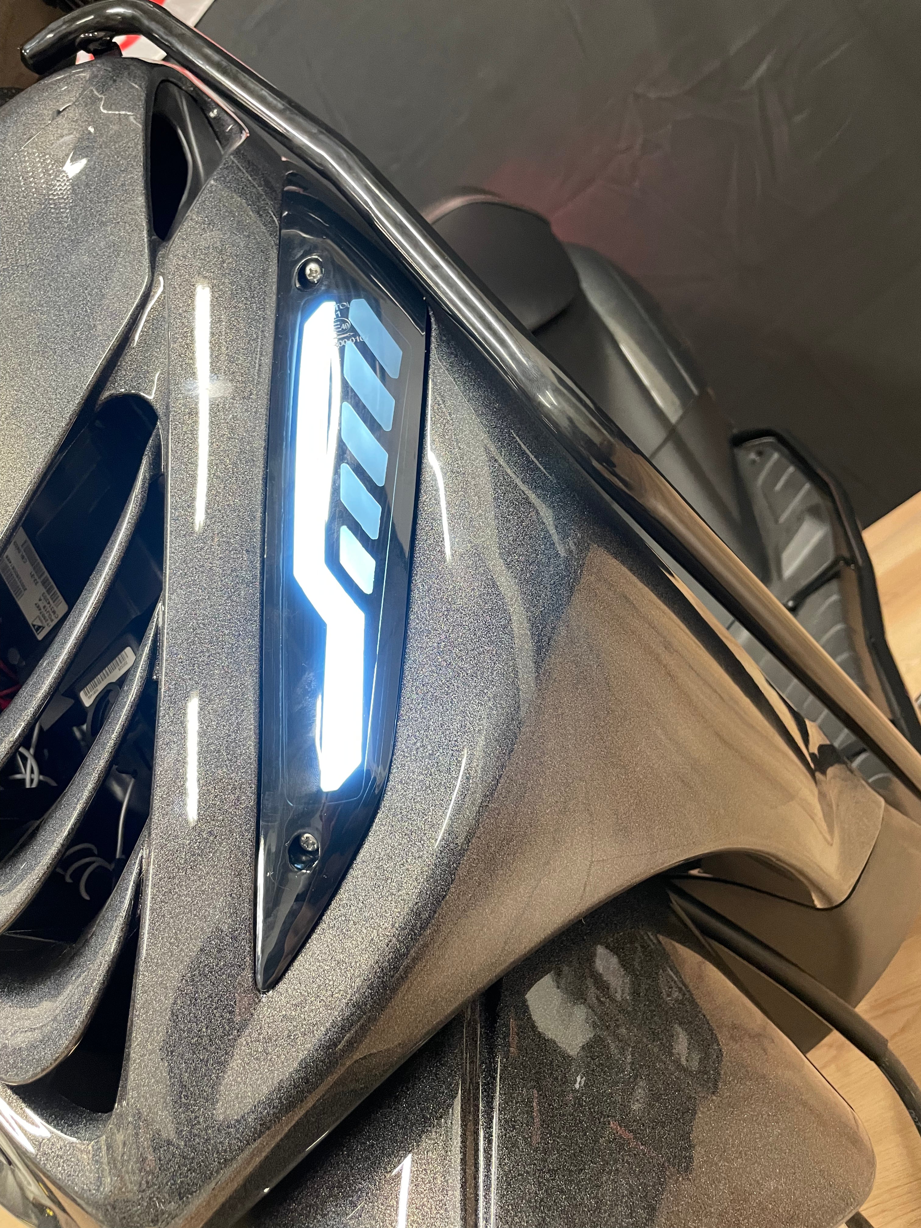 Piaggio Zip 50s | Nieuw 0km | Full option | Brom / Snor