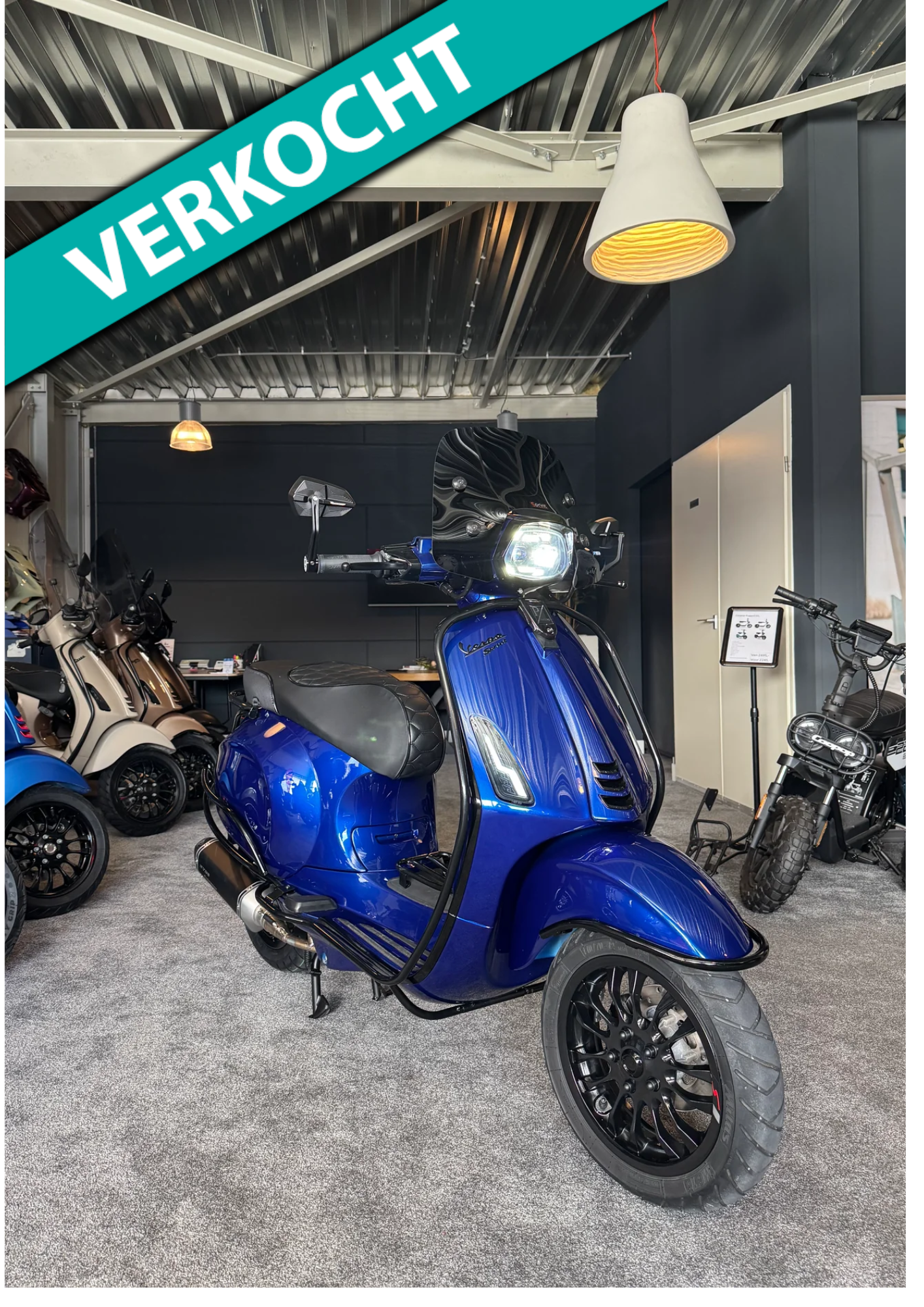 Vespa sprint 50S | Custom | Full option | Nieuwstaat |3000km