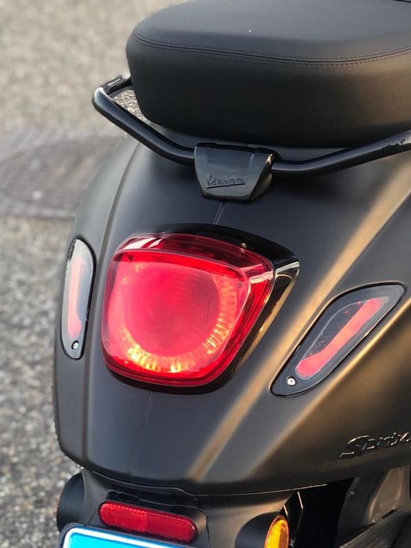 VESPA SPRINT/PRIMAVERA | LED TUBE KNIPPERLICHT SET | LICHT SMOKE