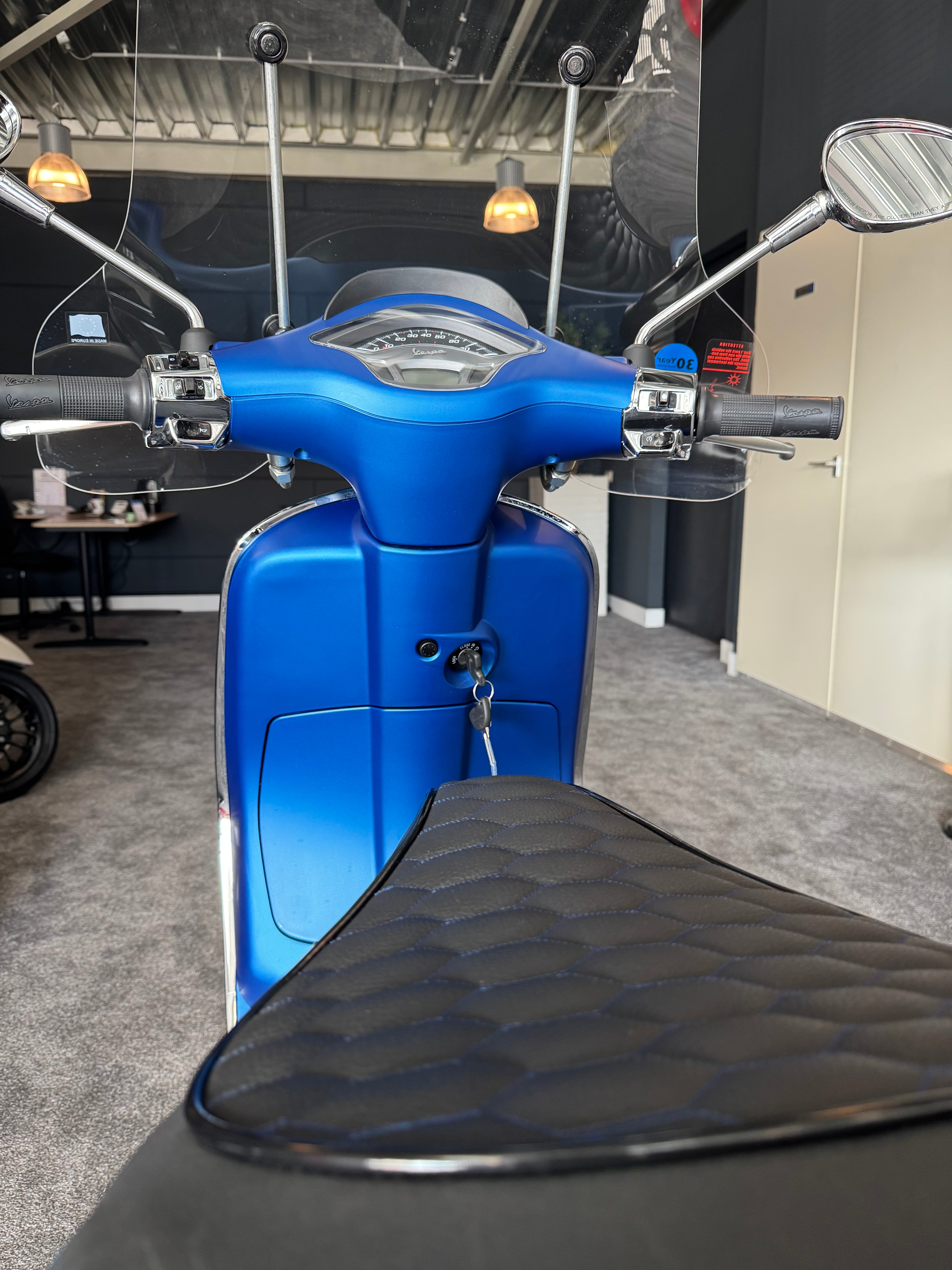 Vespa sprint 50s | 2025 | Garantie | Brom | Nieuwstaat