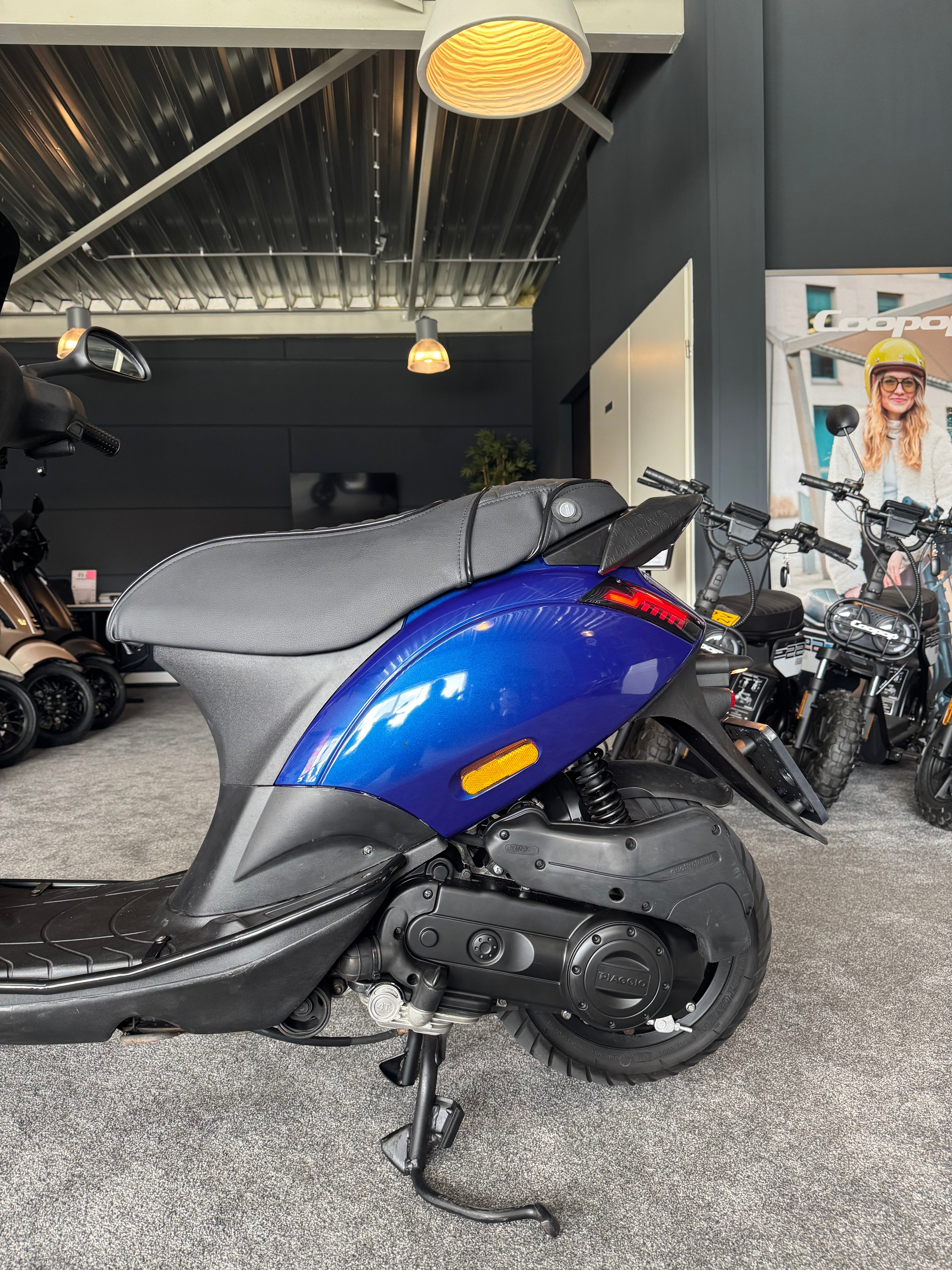 Piaggio Zip | Full option | Custom | Brom | Garantie |