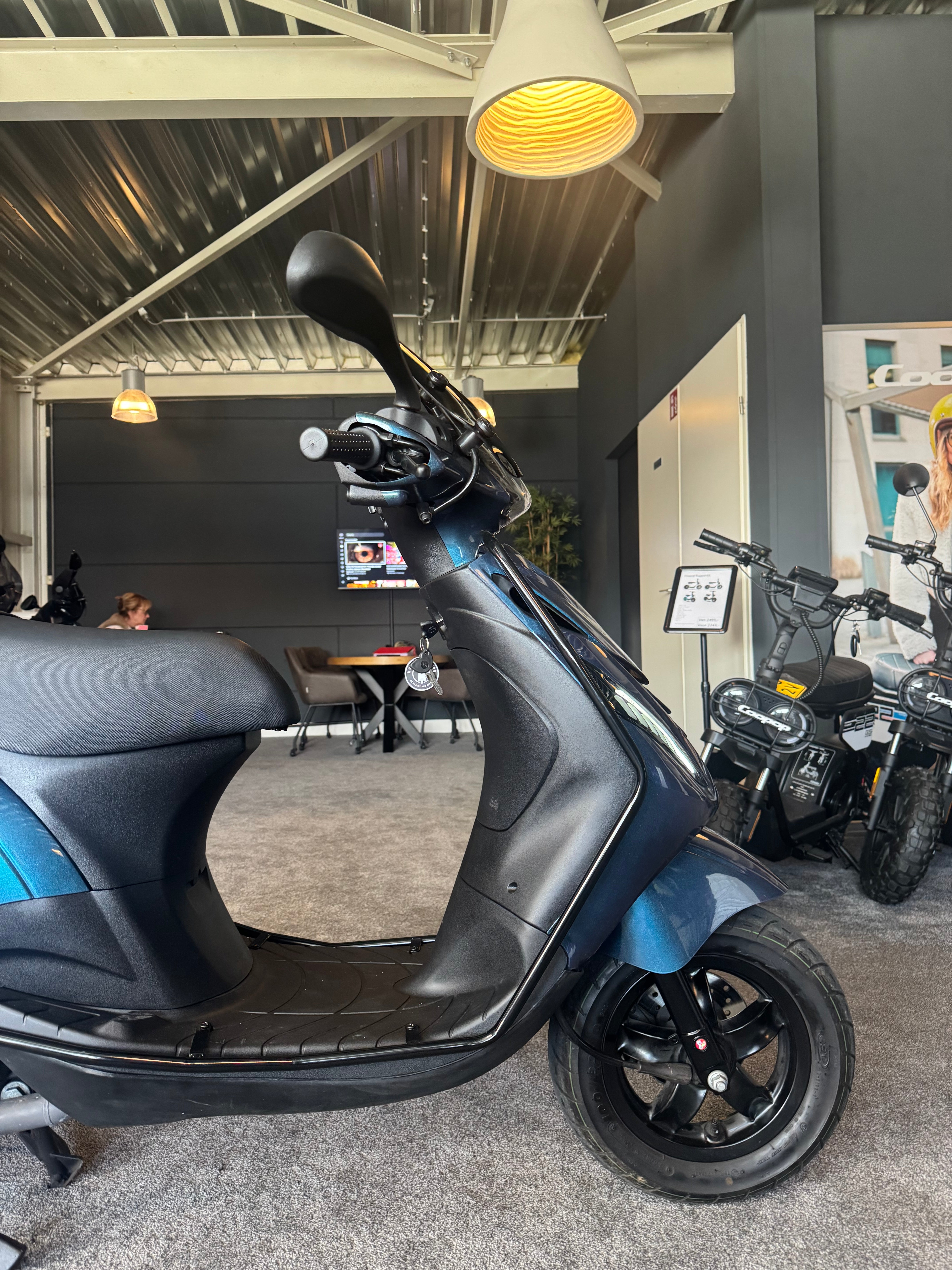 Piaggio Zip 50s | Custom | Brom | Full option | 2025 | Garantie