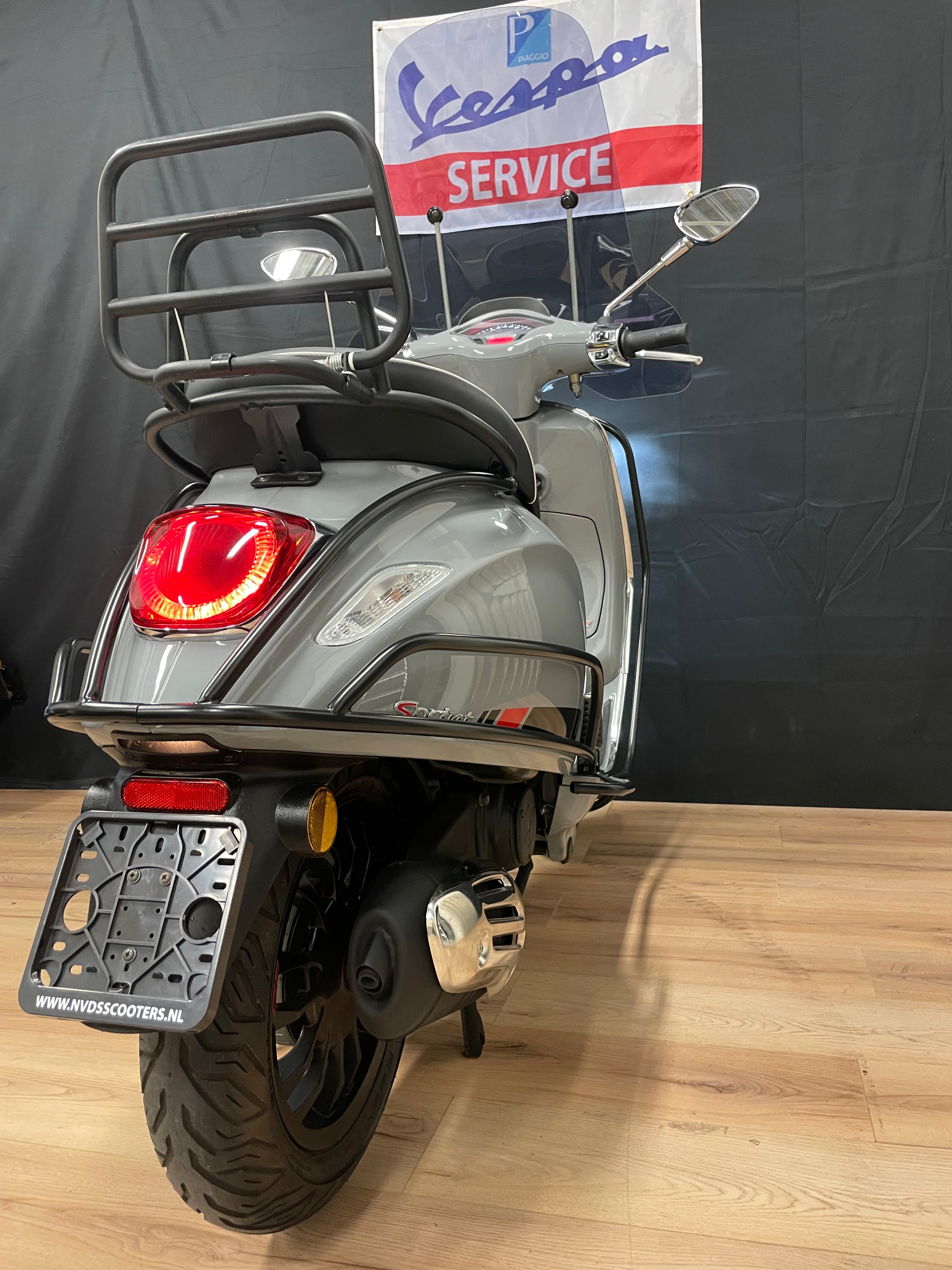 Vespa sprint 50S | Nieuwstaat | IGET | Garantie | Brom/Snor