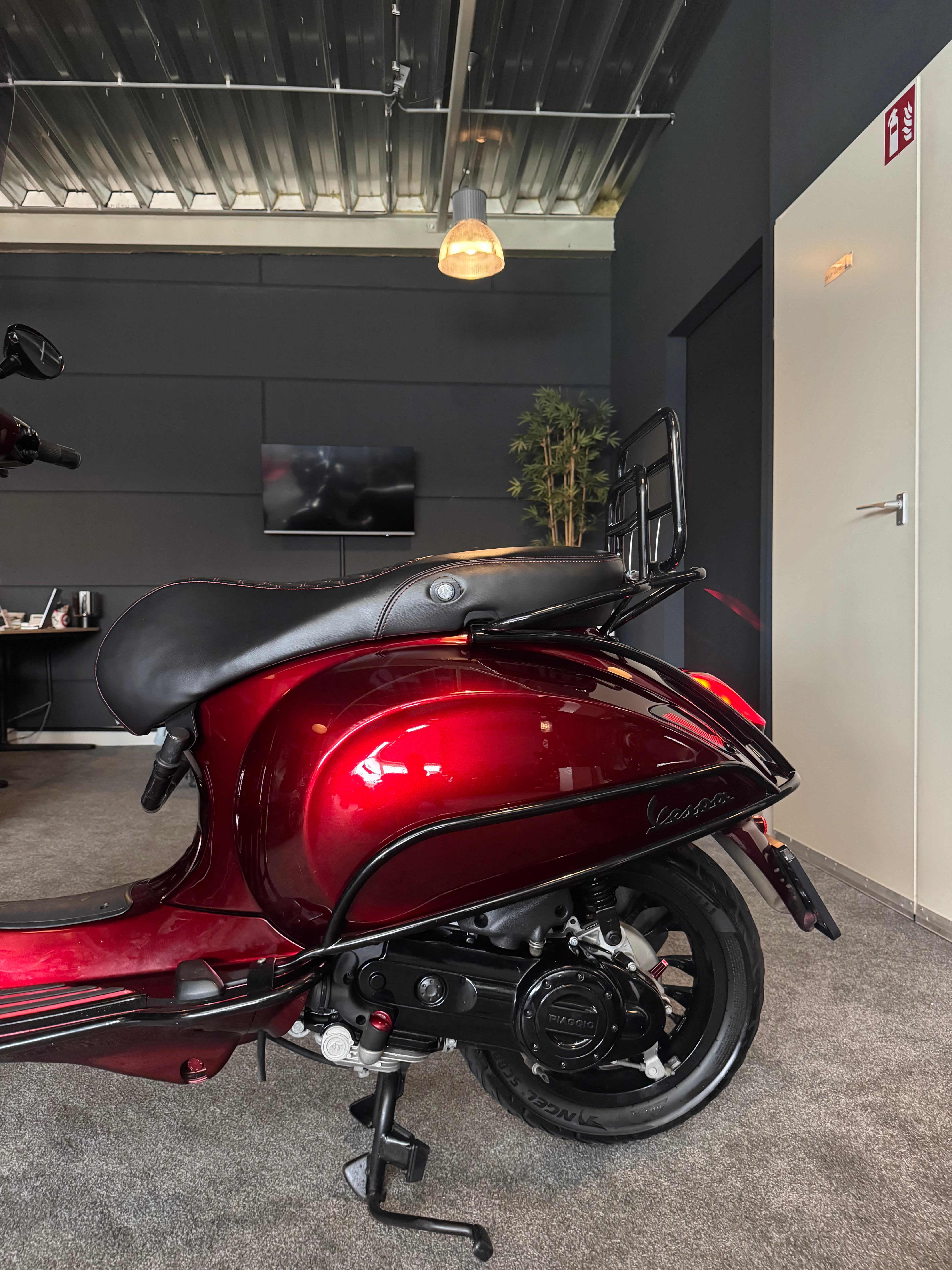Vespa Sprint 50S | Custom | Full option | 1e eigenaar | Garantie
