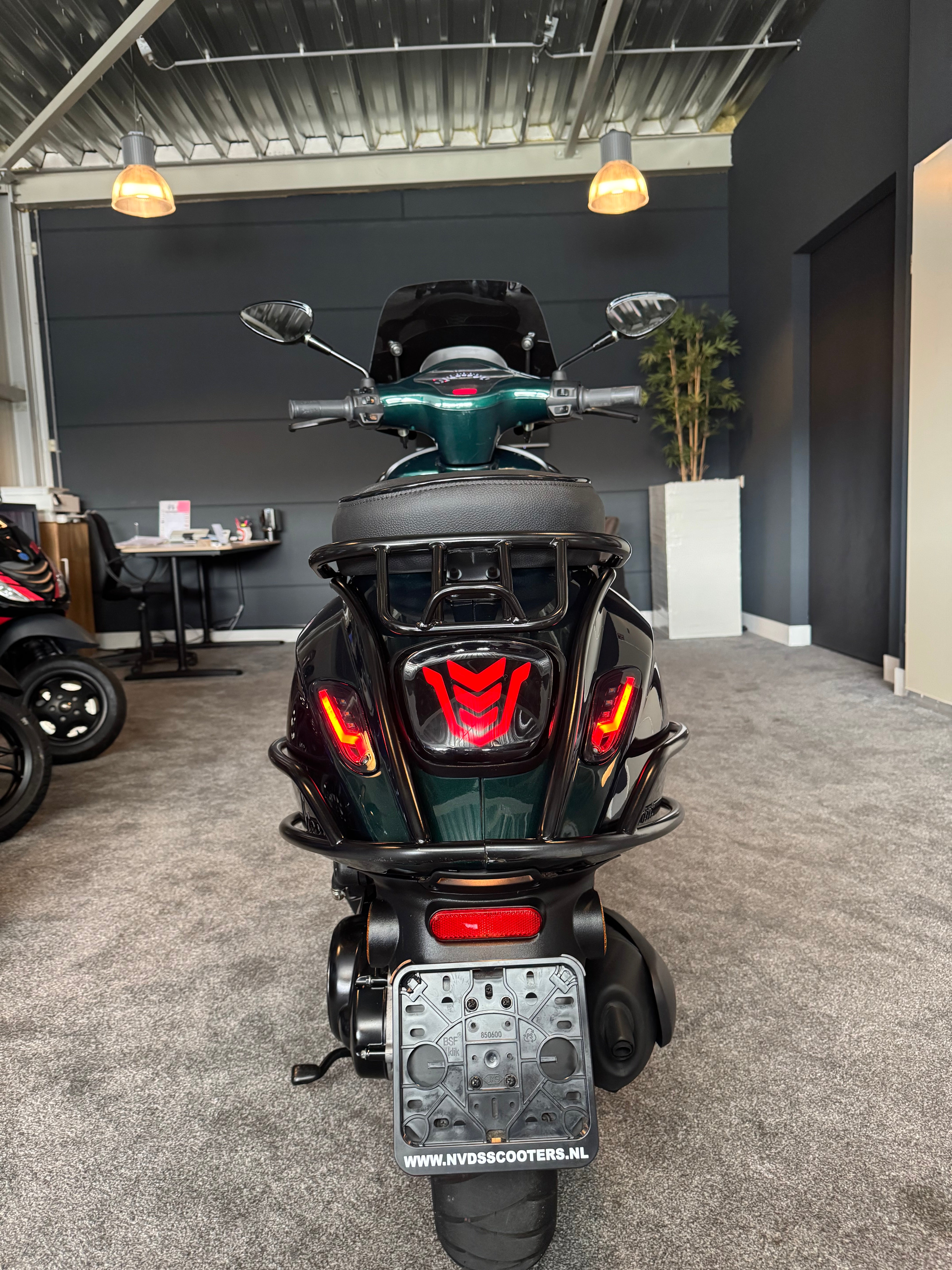 Vespa Sprint 50S | Full option | Custom | Garantie
