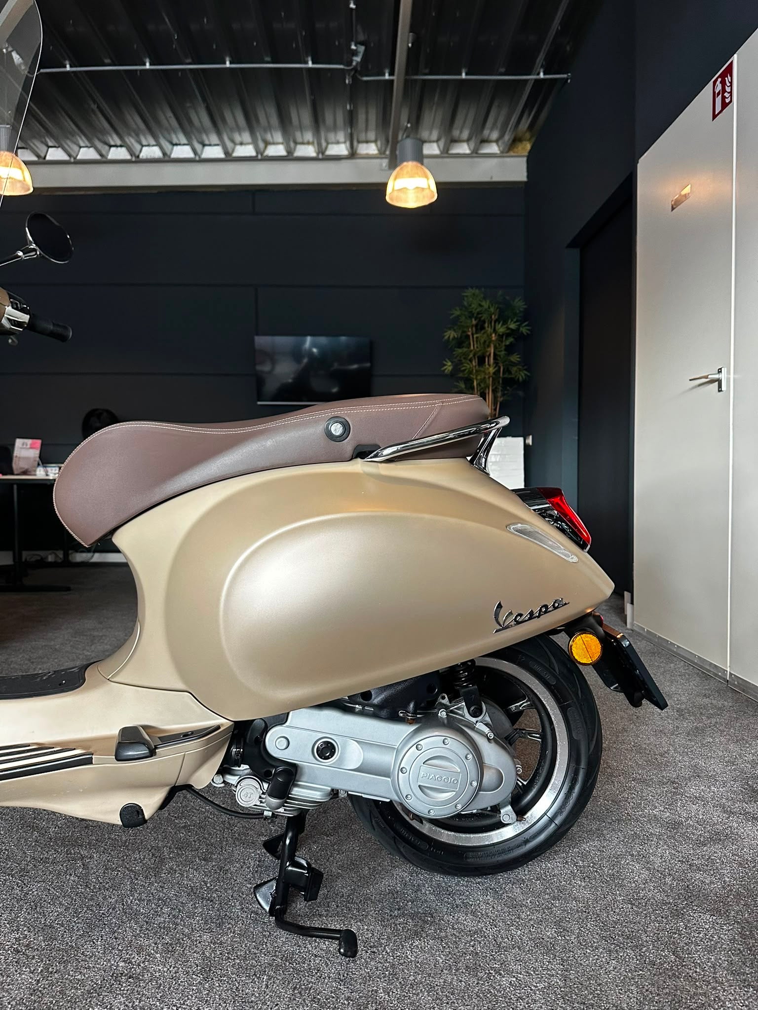 Vespa Primavera 50S | Limited edition | Garantie | 8000km