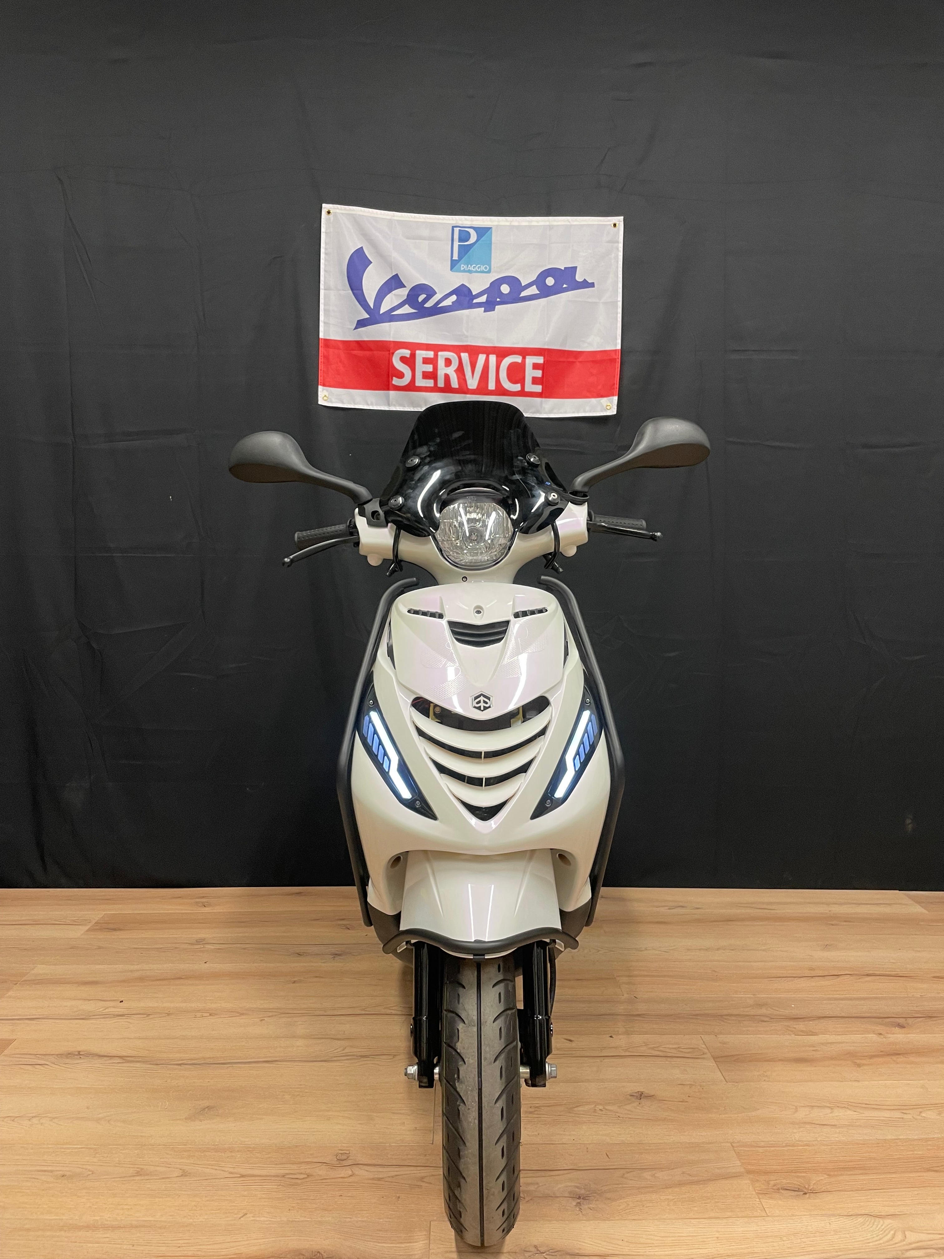 Piaggio Zip | Full option | 2023 | 3000km |Amerhyst purple