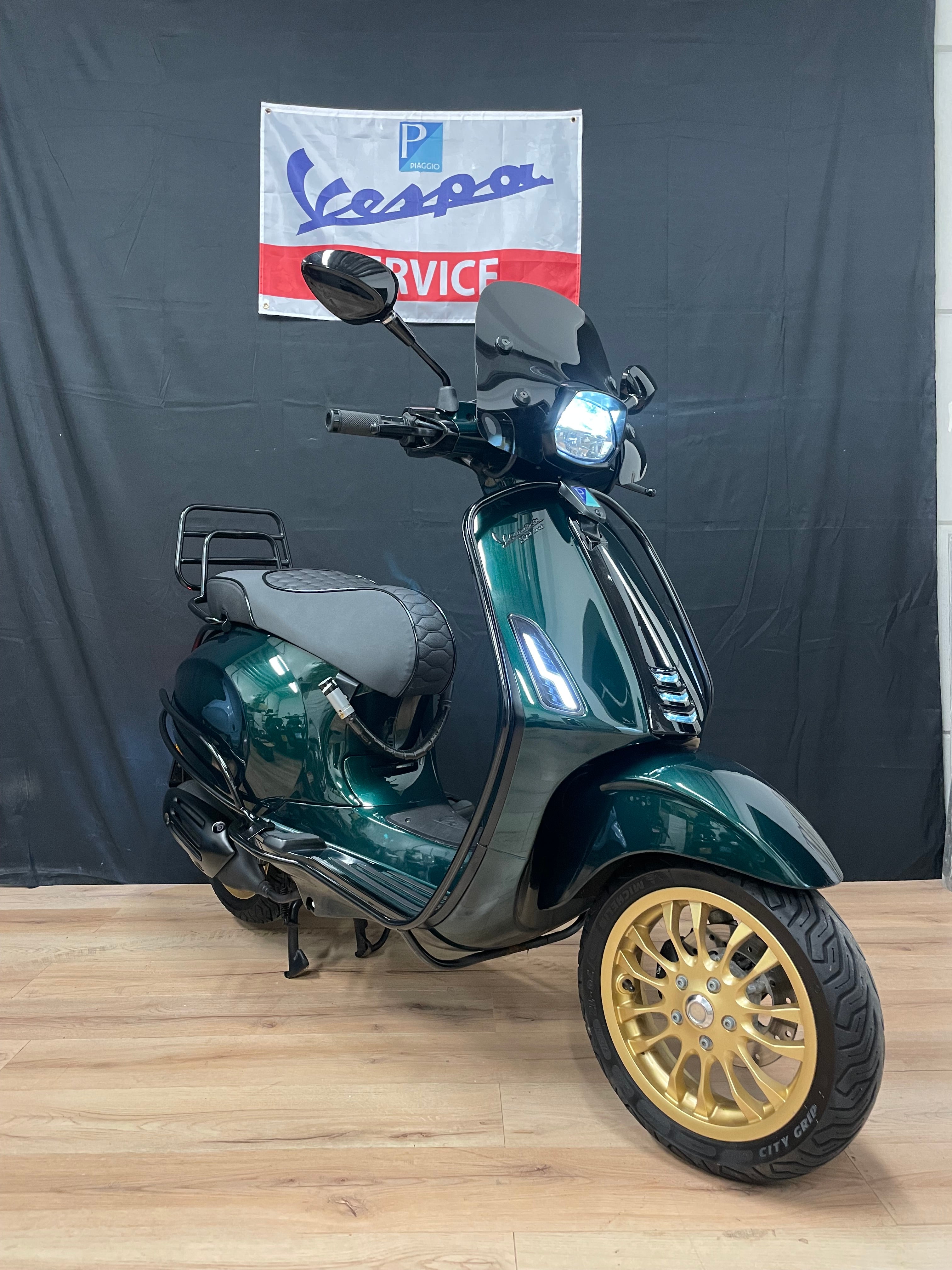 Vespa sprint 50S | Custom | Full option | Malossi | Zelioni