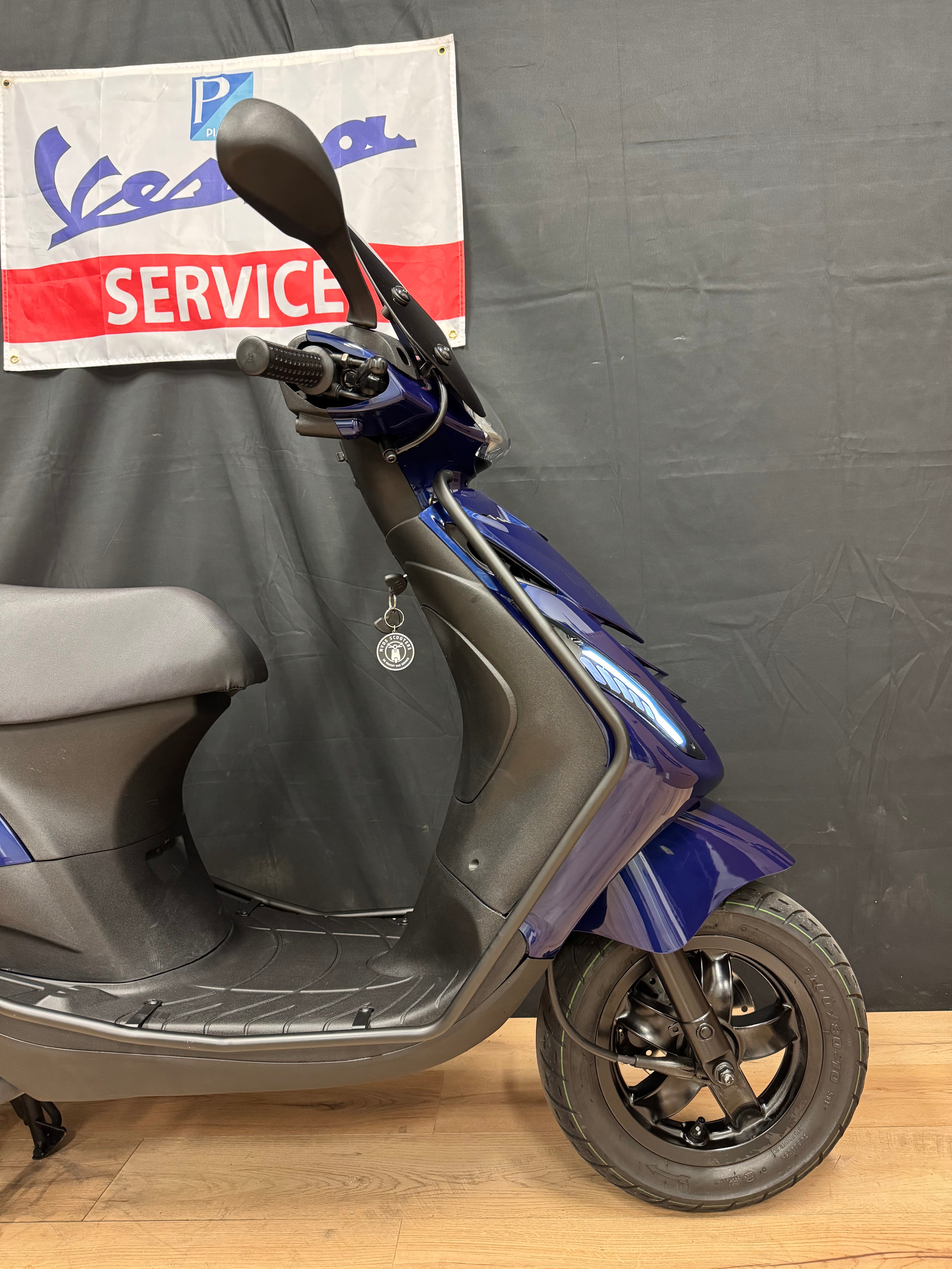 Piaggio Zip 50s - Custom - Nieuwstaat - Garantie - Full option