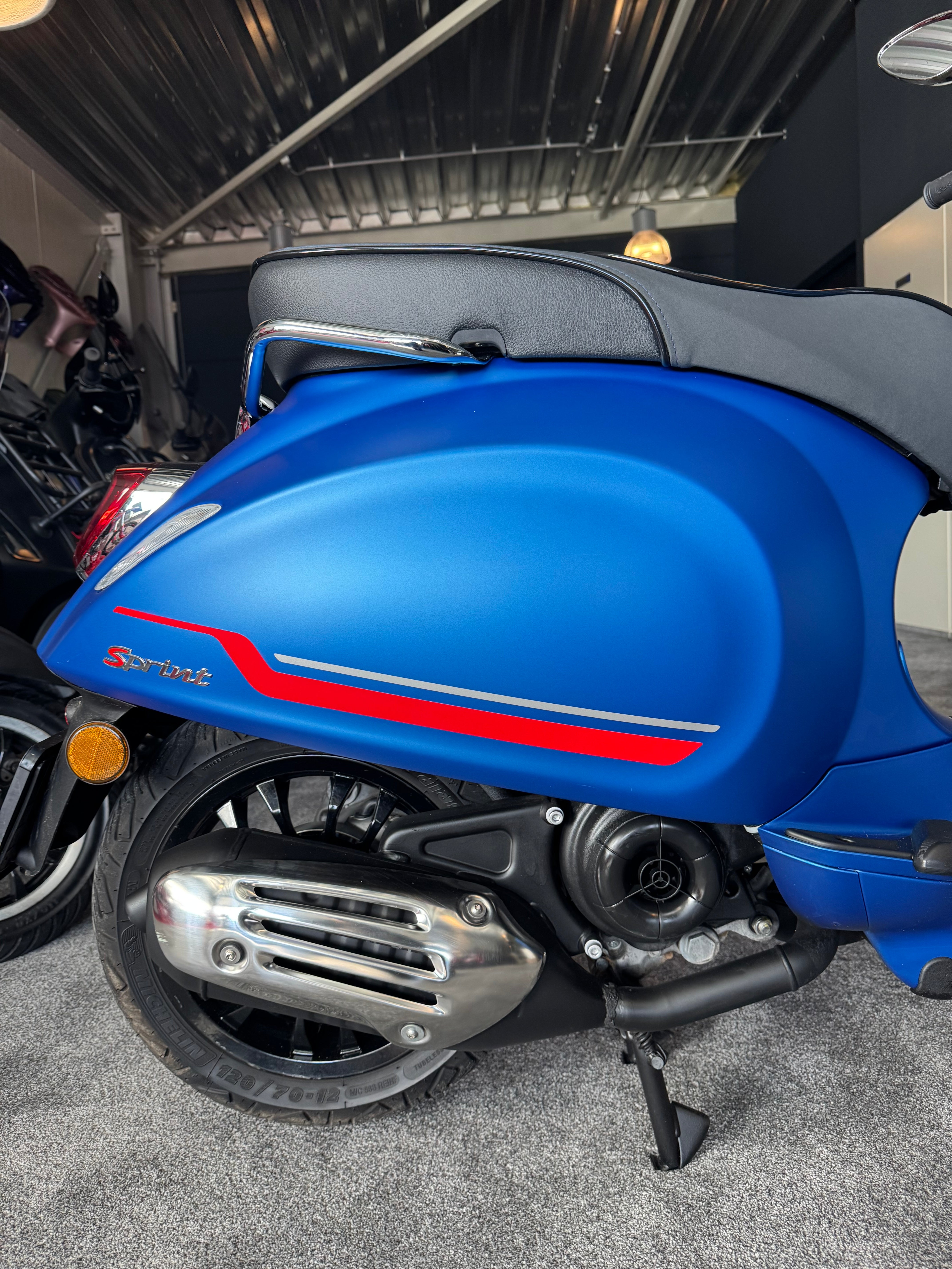 Vespa sprint 50s | 2025 | Garantie | Brom | Nieuwstaat