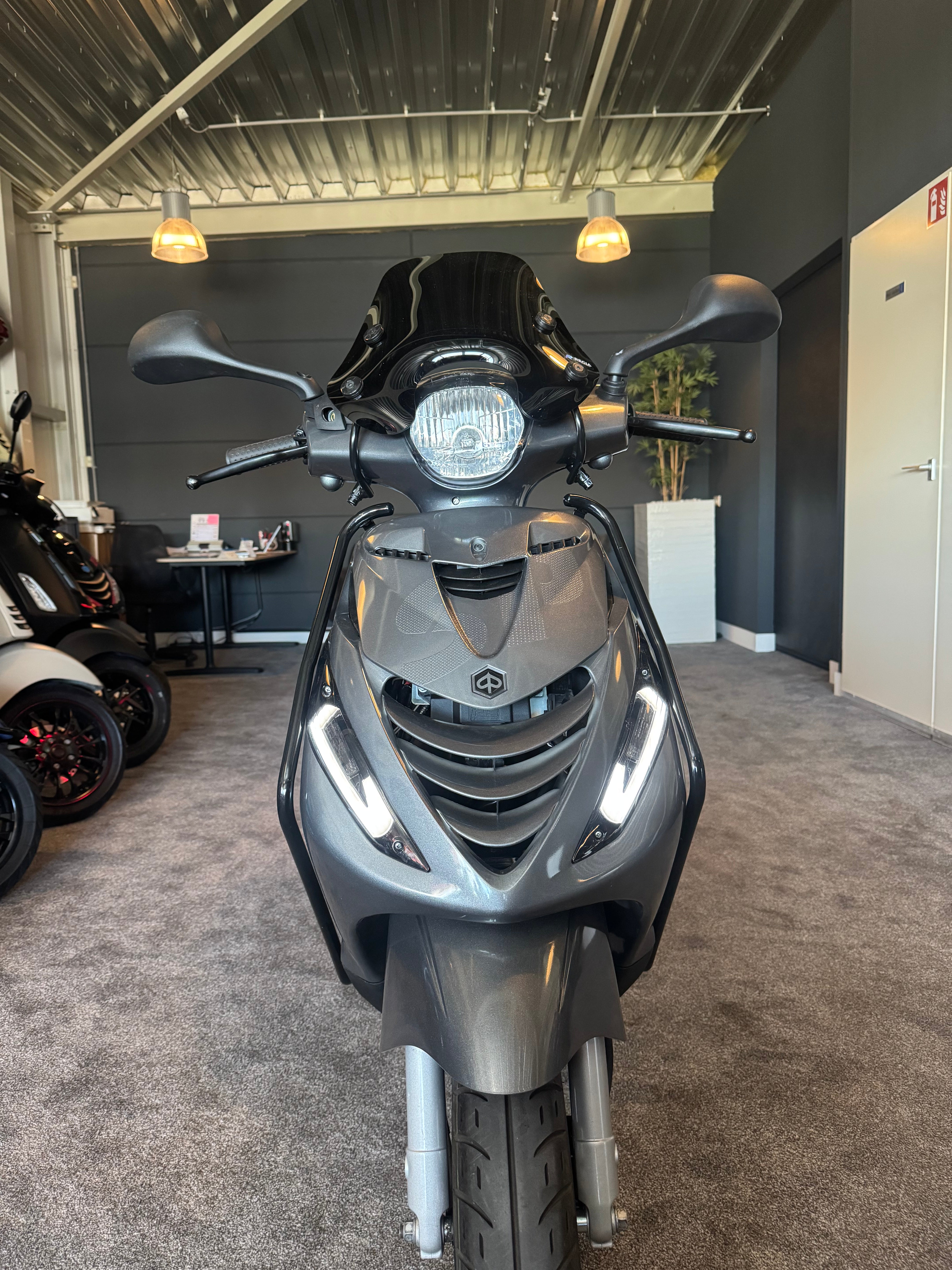 Piaggio Zip 50s | Full option | Brom | Garantie | Custom
