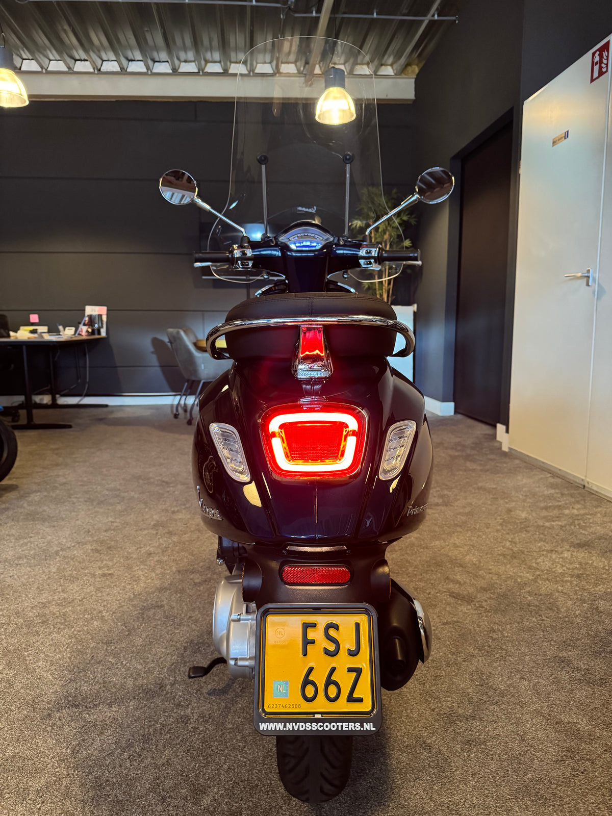 Vespa Primavera 50s | Brom | Face-lift | 1e eigenaar | Garan