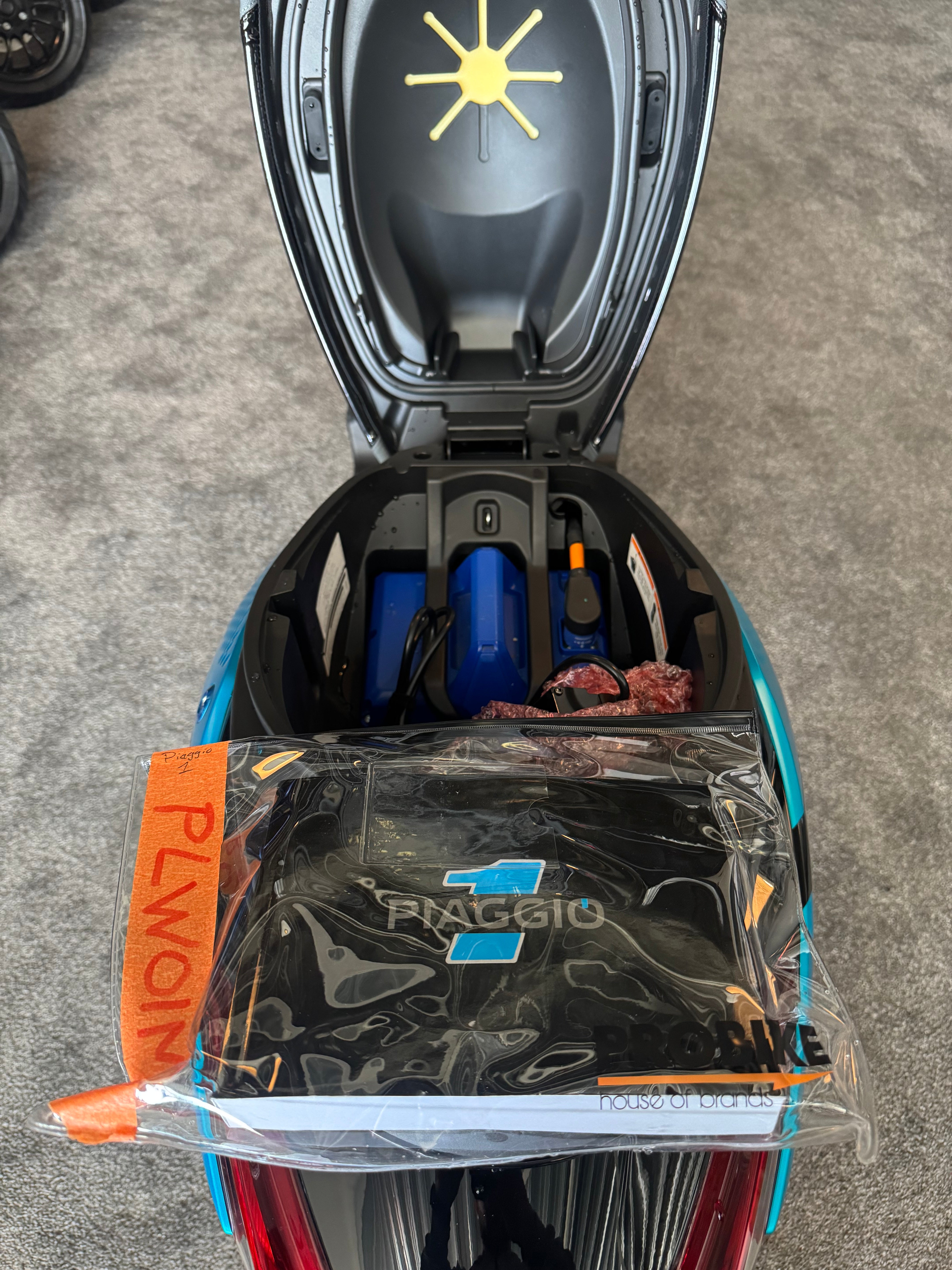 Piaggio One Elektrische Scooter - Nieuw - Artic MIX