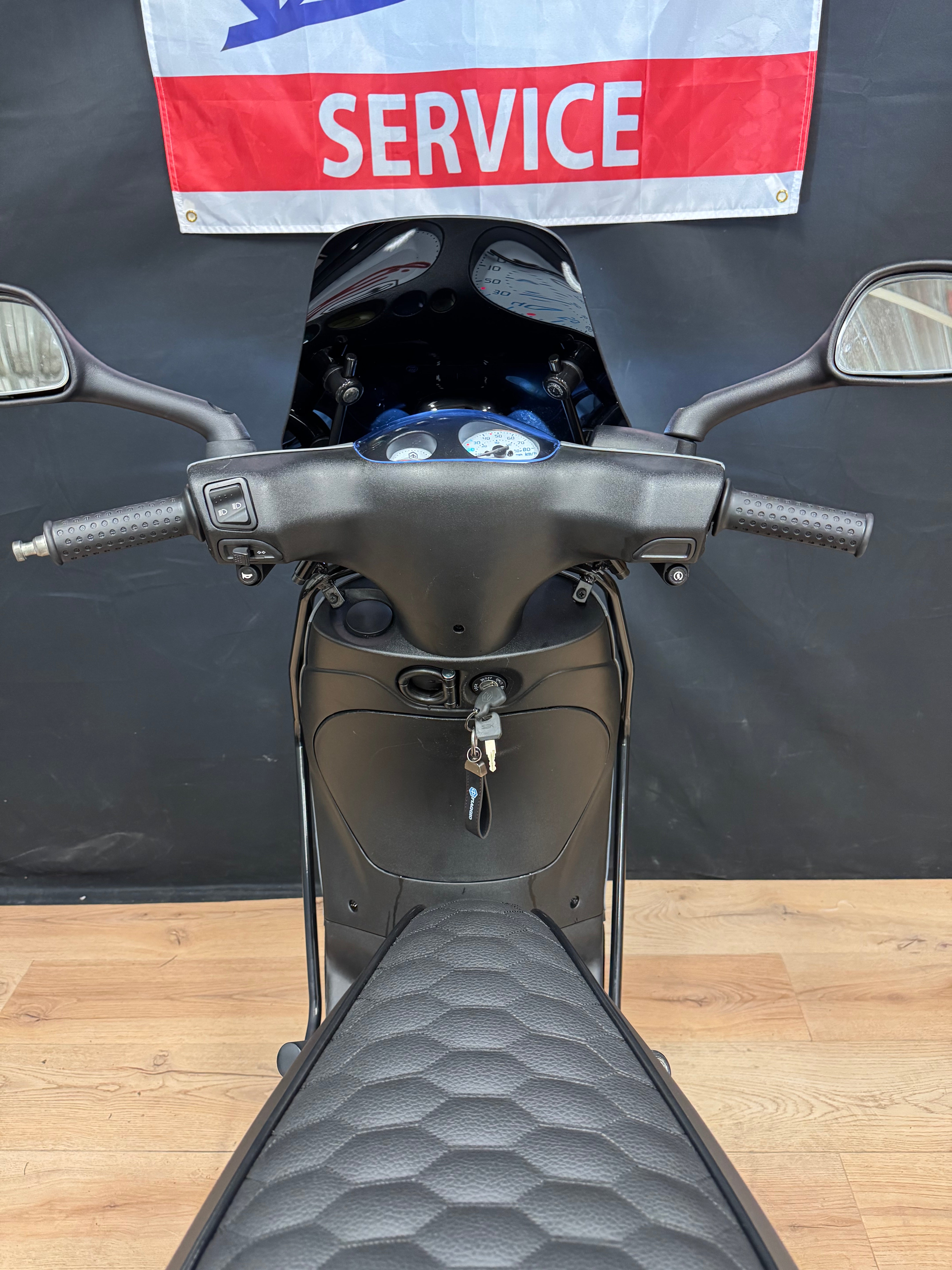Piaggio Zip 50s | Nieuwstaat | Full option | Custom | Brom