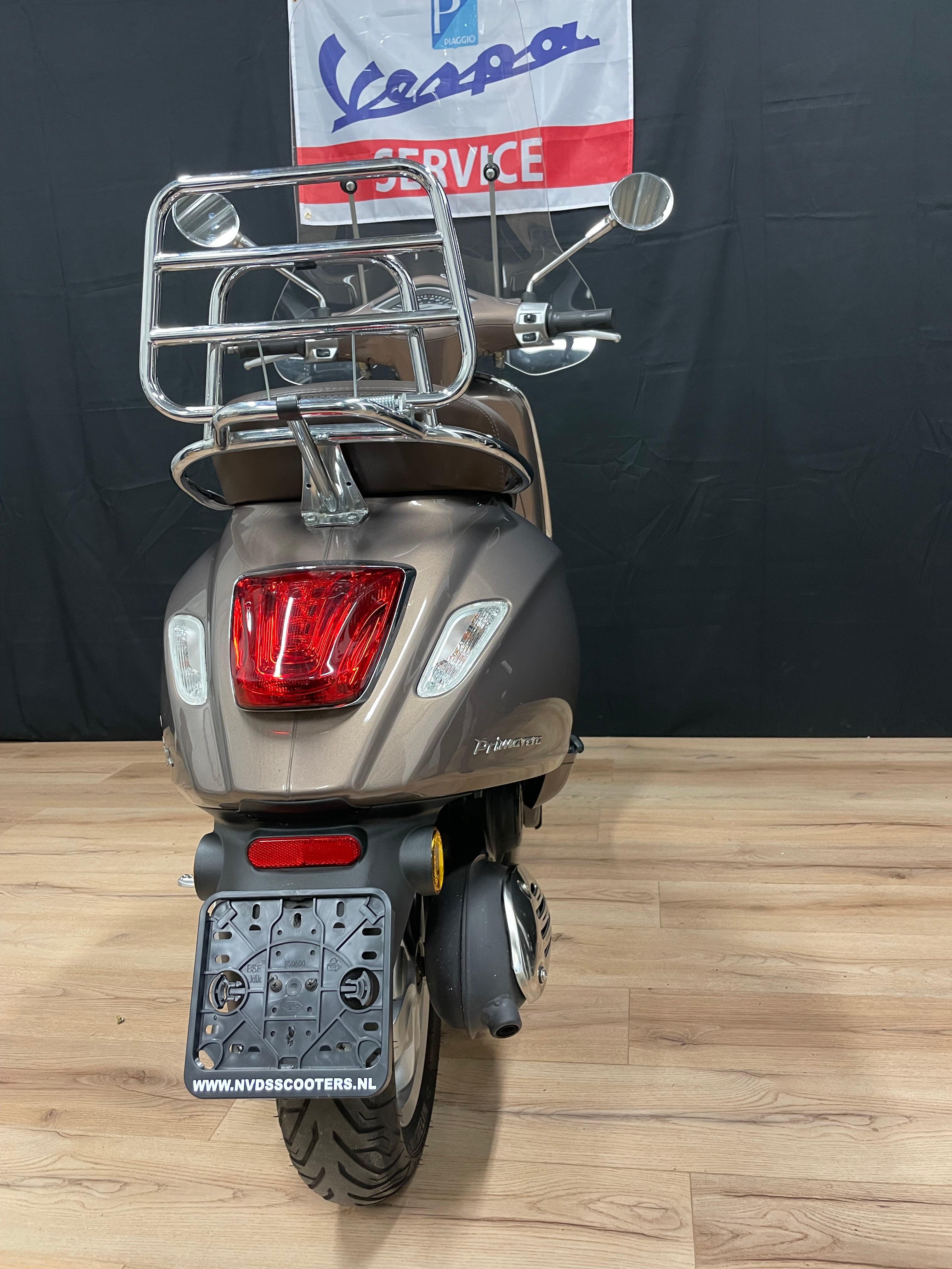 Vespa Primavera 50 - 4800km - Zeer nette staat - Garantie