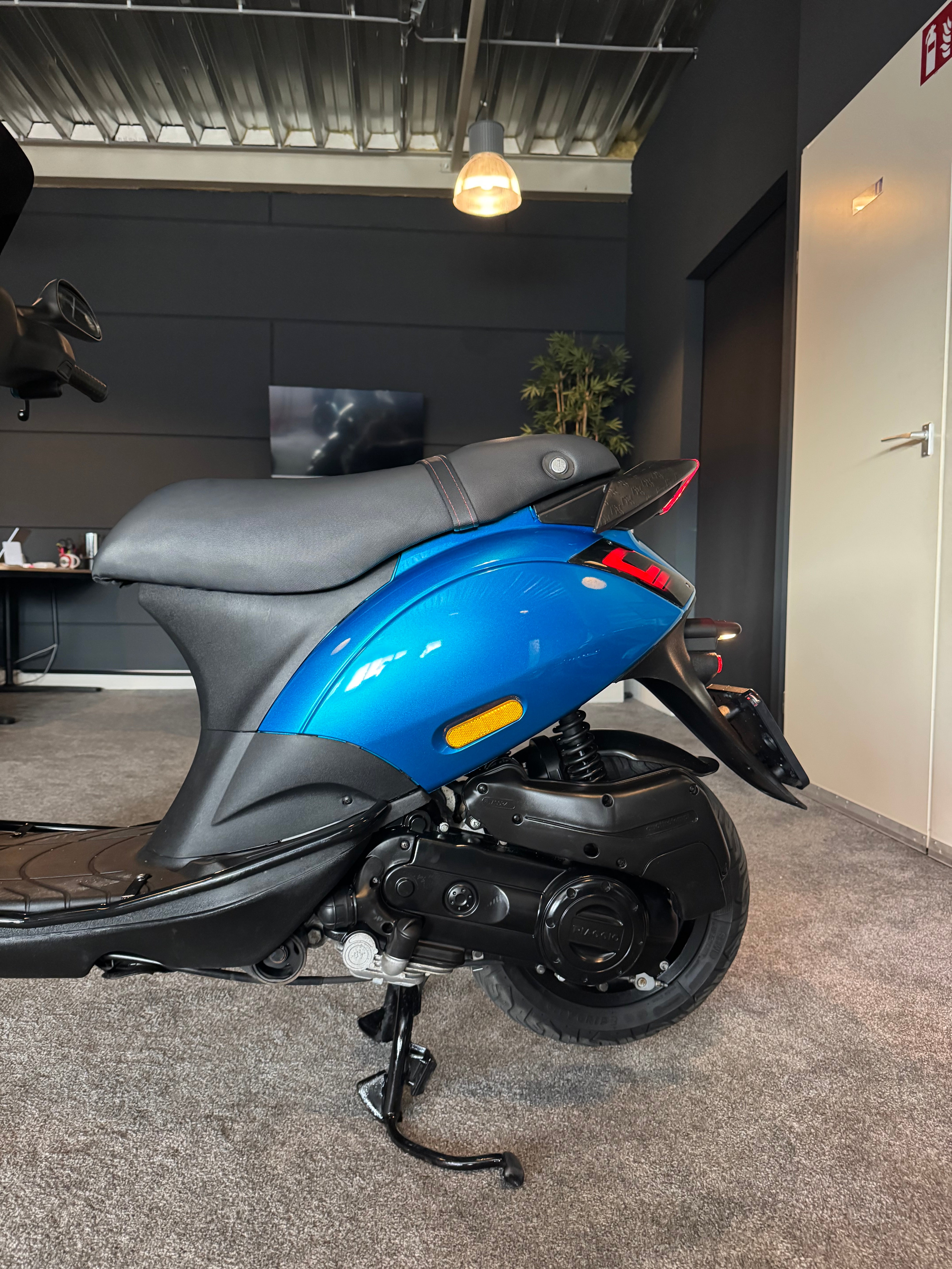 Piaggio Zip 50S | Full option | 2024 | Brom | Garantie