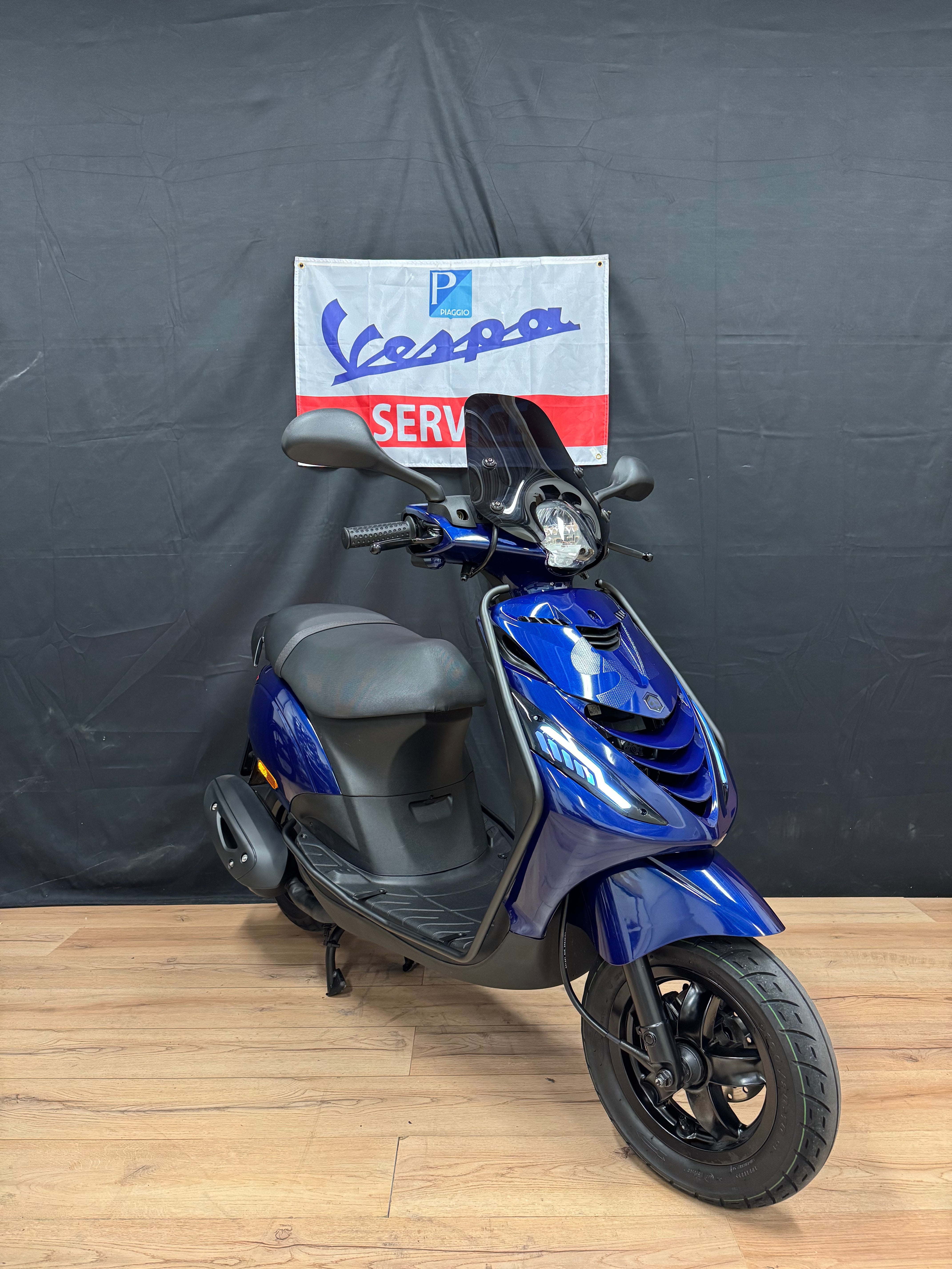 Piaggio Zip 50s - Custom - Nieuwstaat - Garantie - Full option
