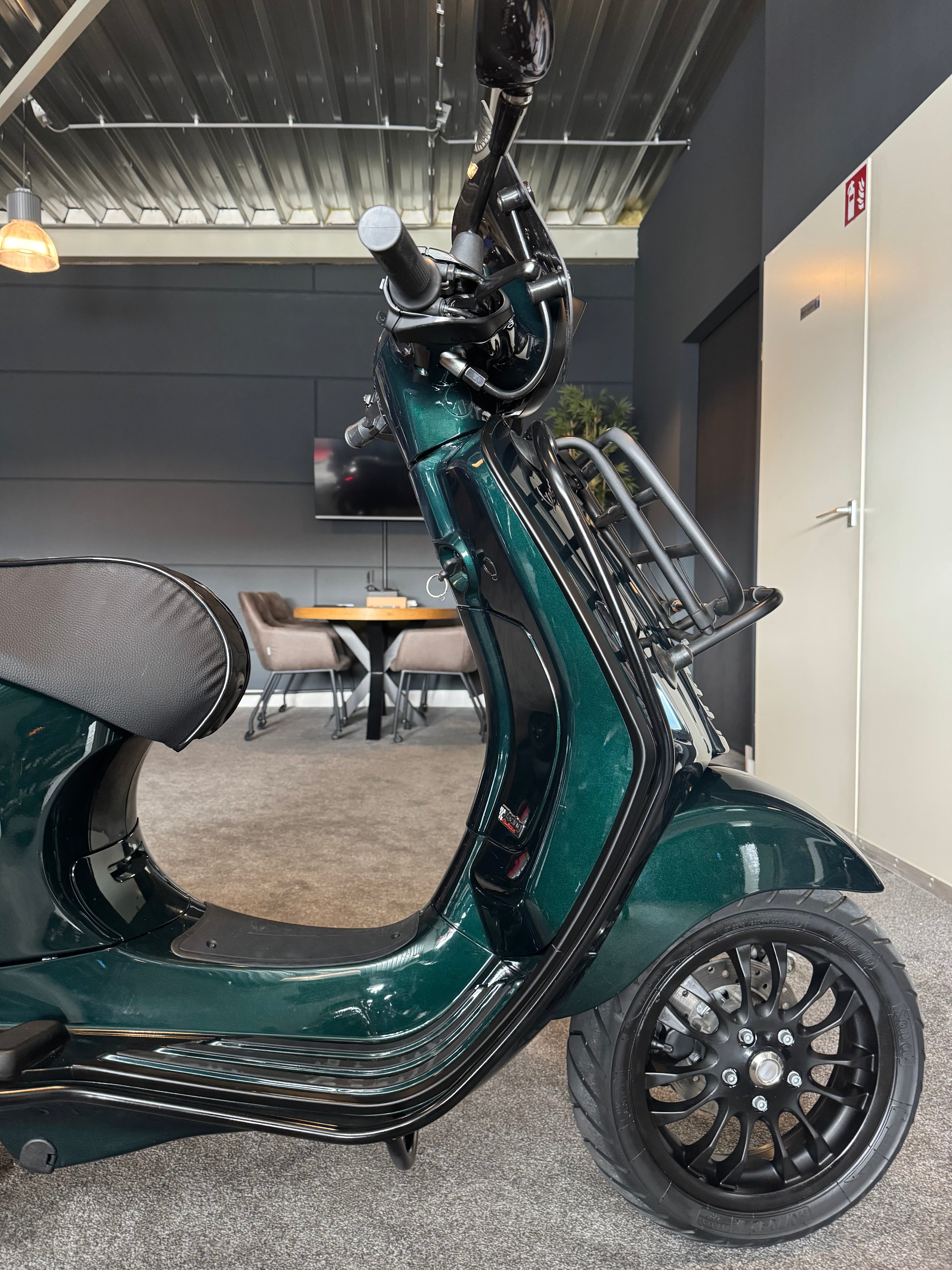 Vespa Sprint 50S | Full option | Custom | Garantie