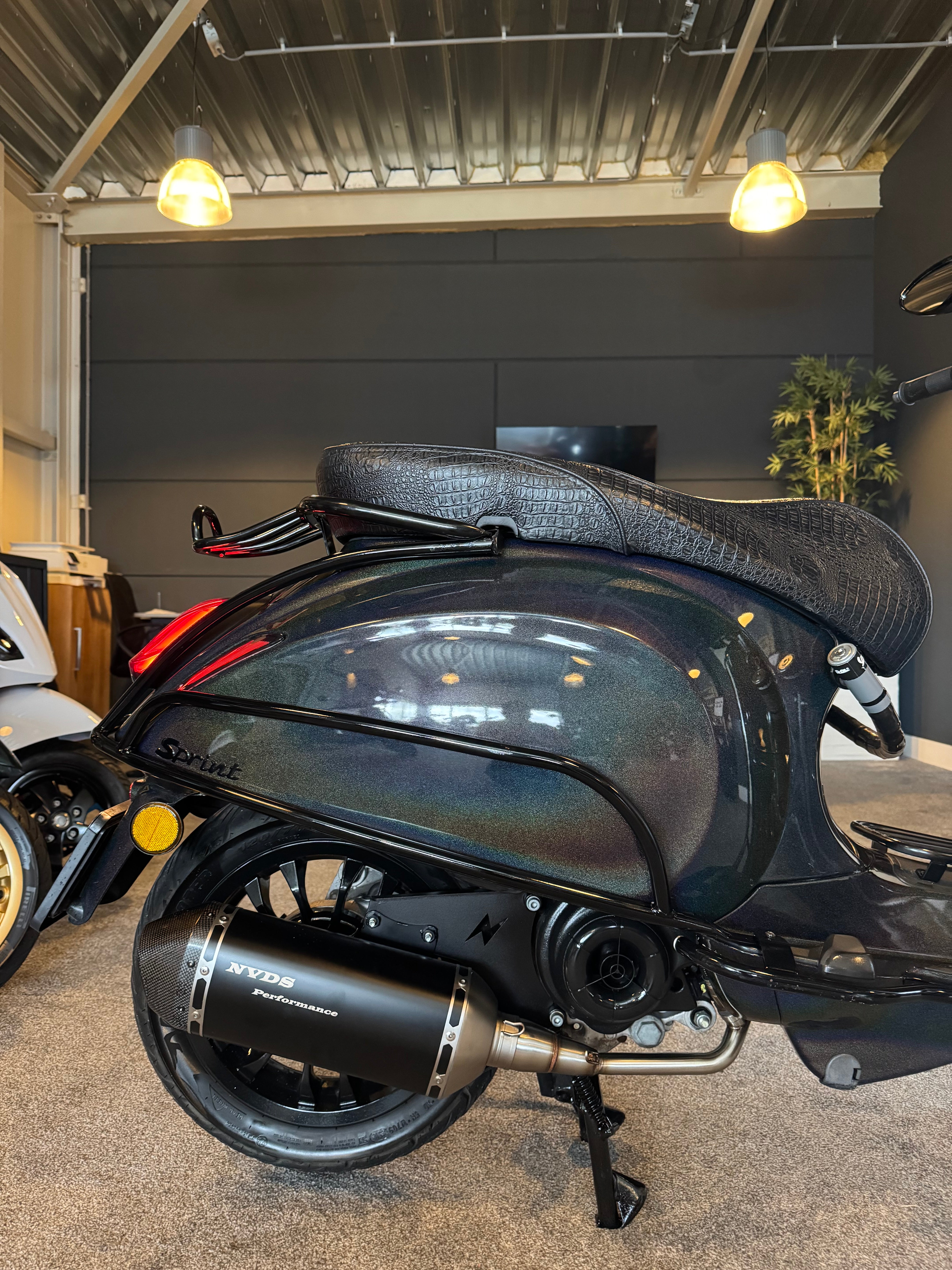 Vespa sprint 50S | Custom | Full option | Brom | 4000km