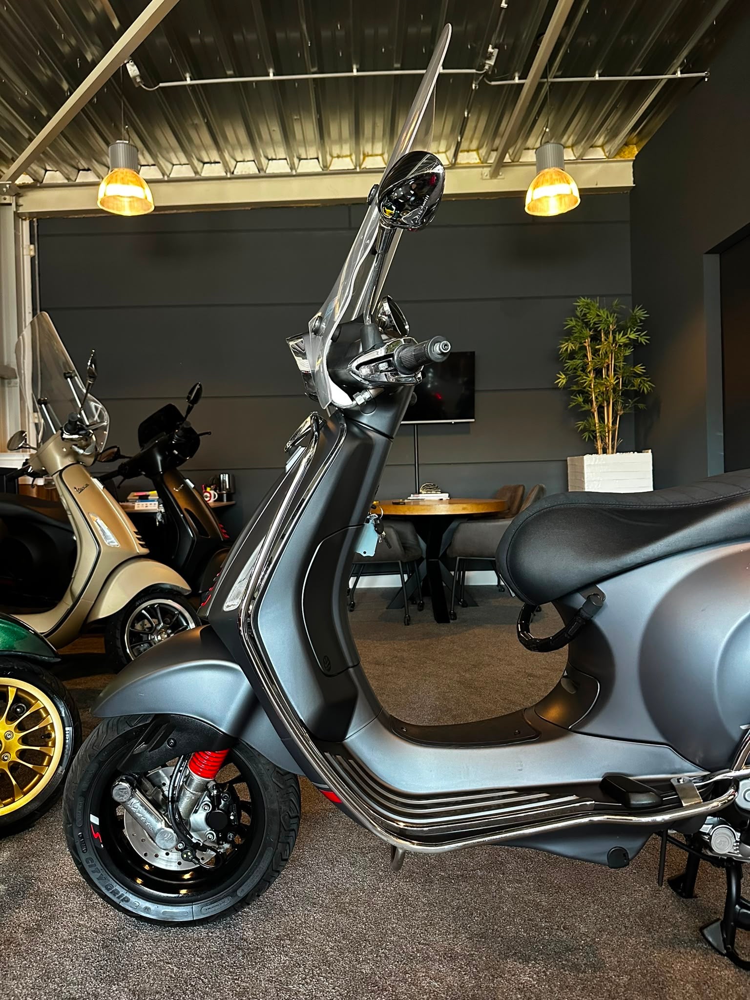 Vespa sprint 50S | 2024 | 1e eigenaar | Brom | Garantie
