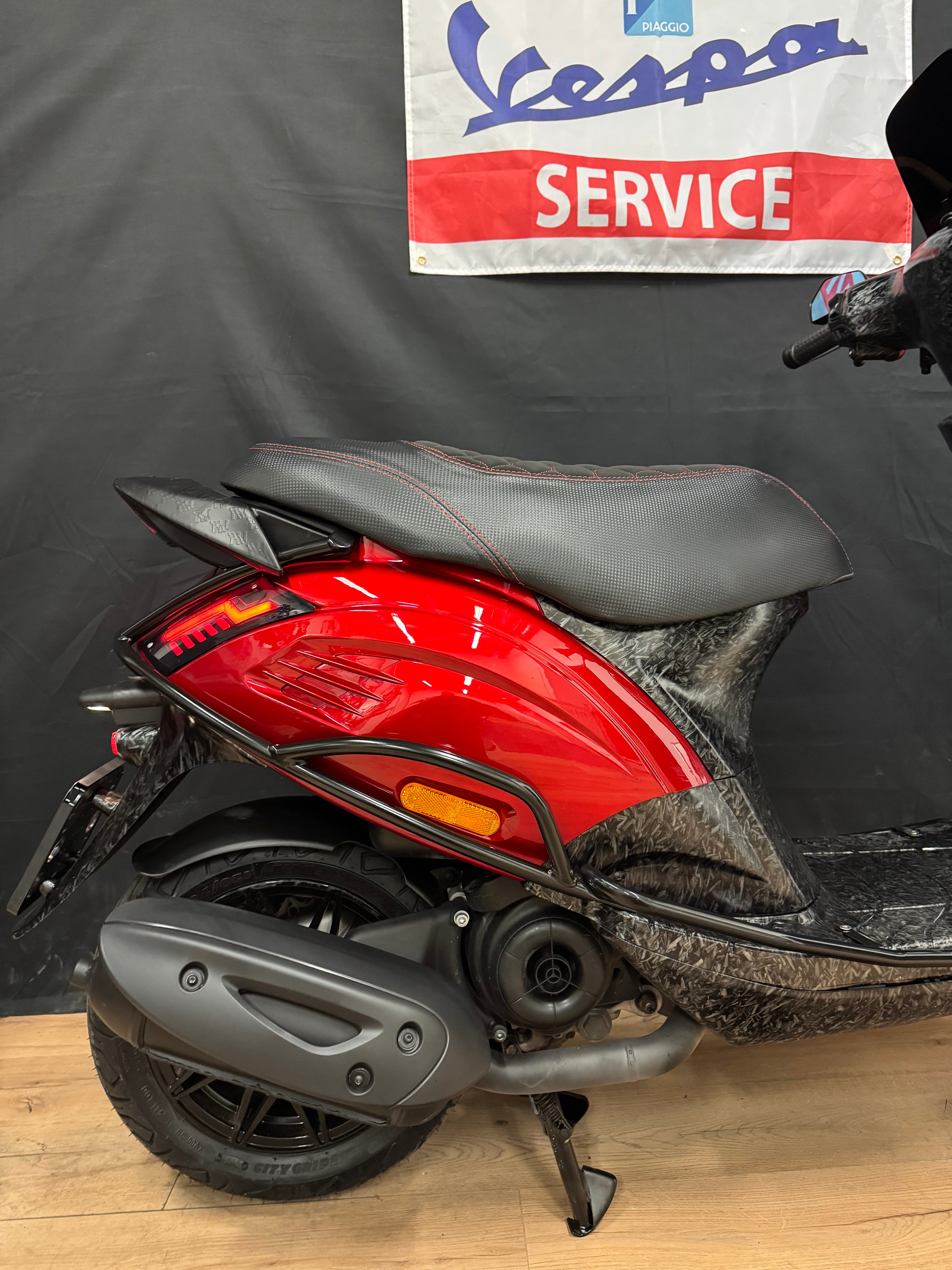 Piaggio Zip 50s | Custom | Full option | 1/1 | Garantie